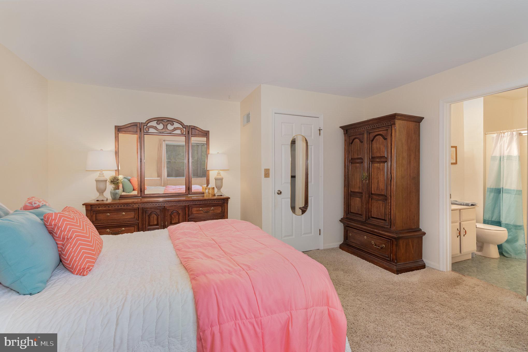 EDGEWOOD - Residential