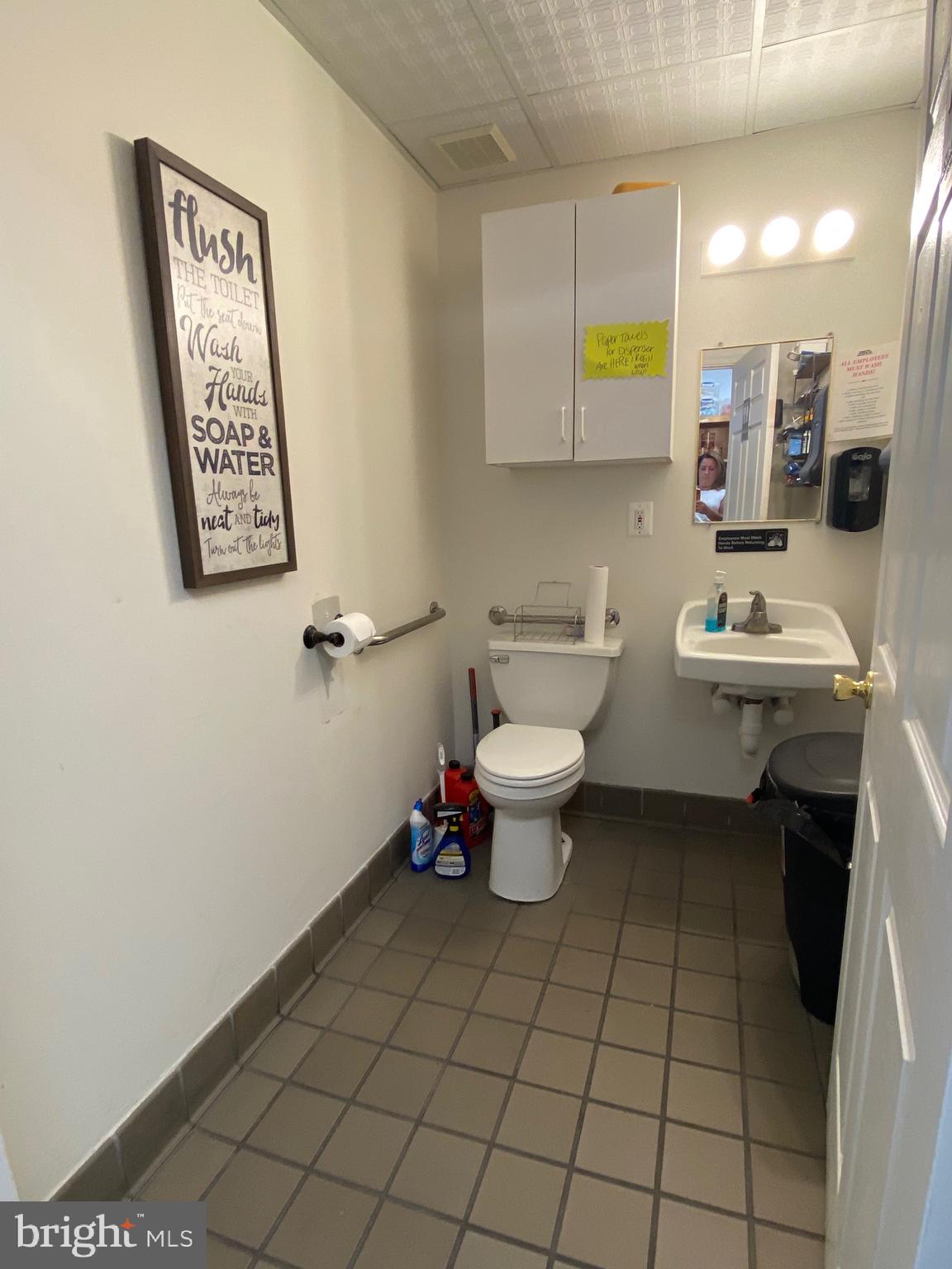 NONE AVAILABLE - Commercial Lease