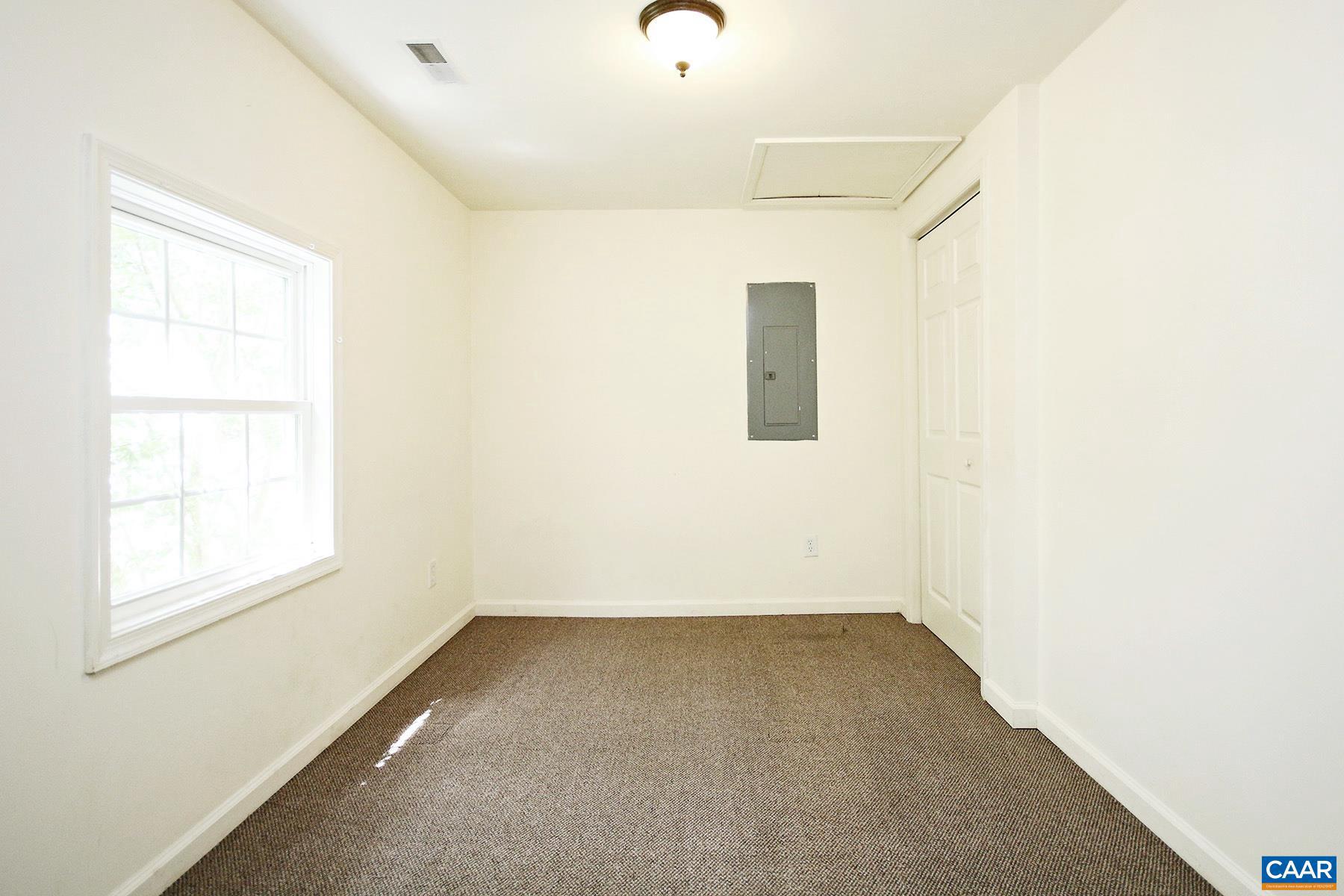 BELMONT - Residential Lease