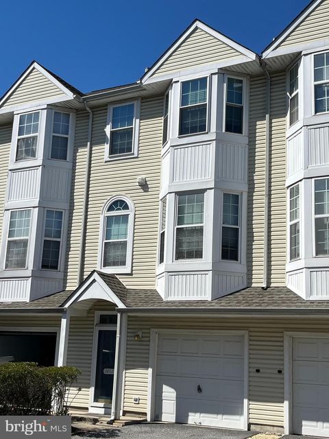 Condo For Sale - 9103 Blue Heron Court<br/> PALMYRA, NJ 08065