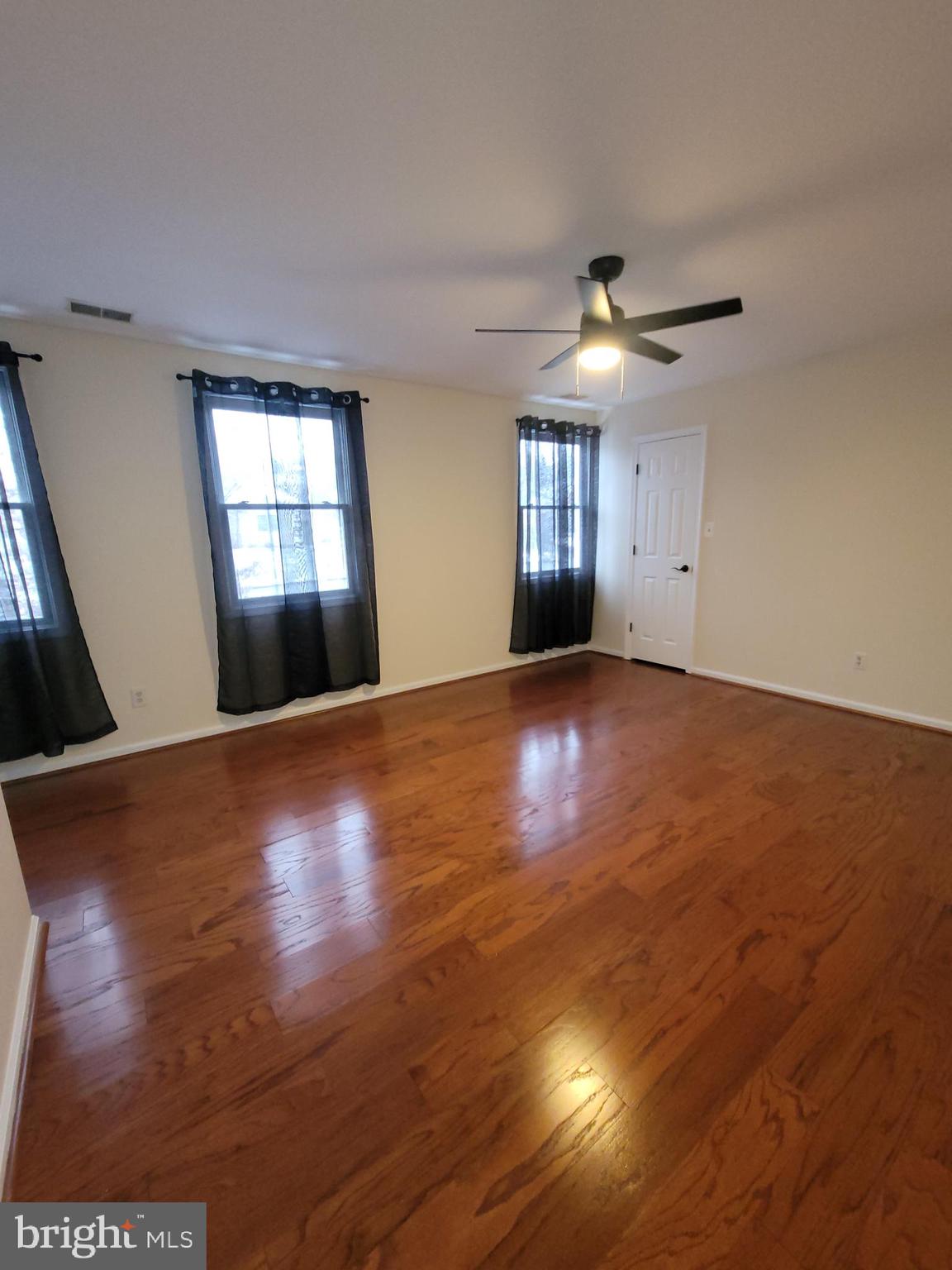 FOREST HILLS - Residential