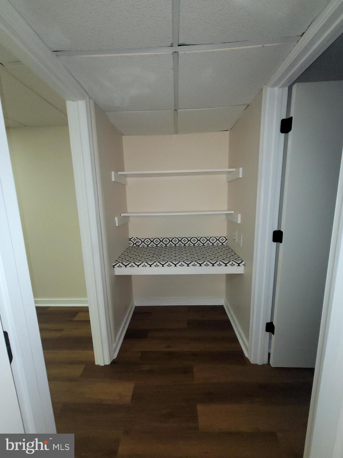 FOREST HILLS - Residential