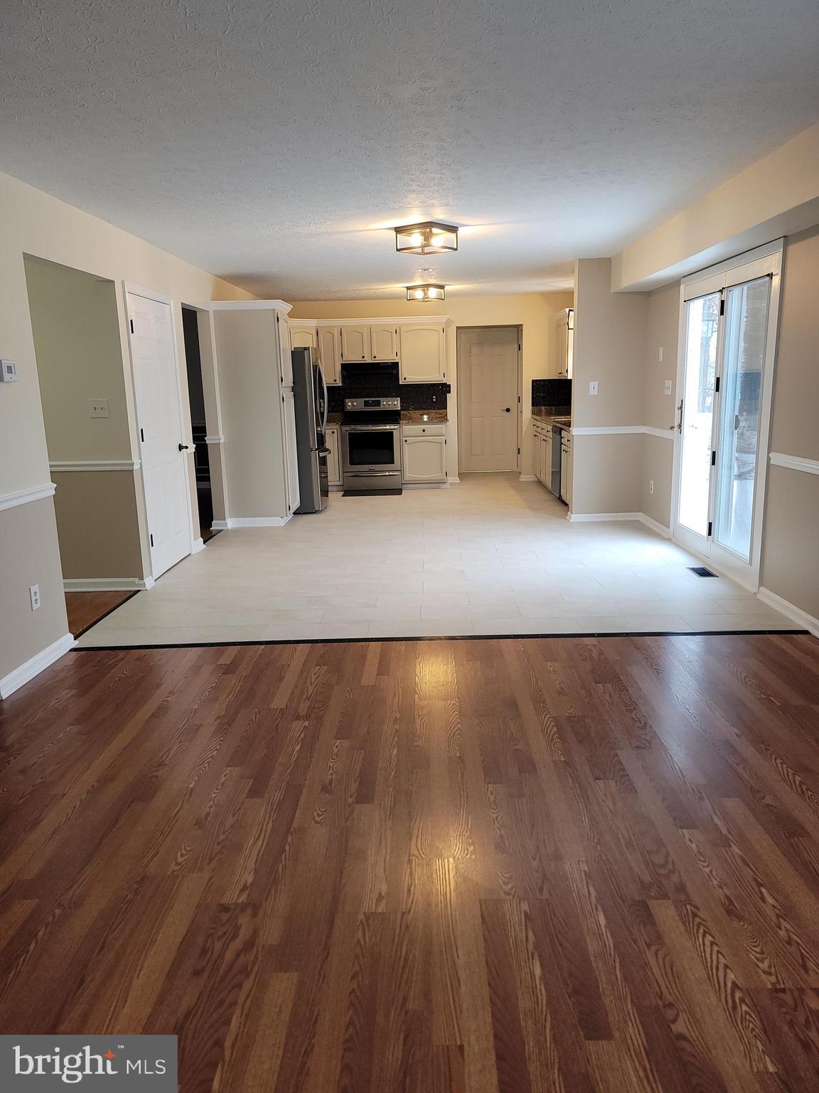 FOREST HILLS - Residential