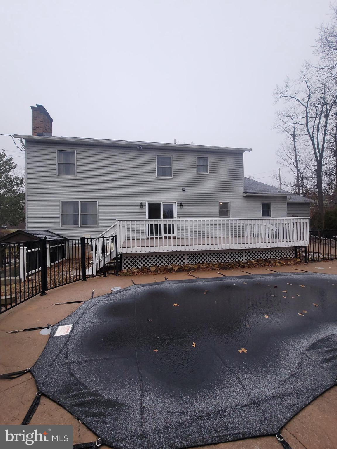 FOREST HILLS - Residential