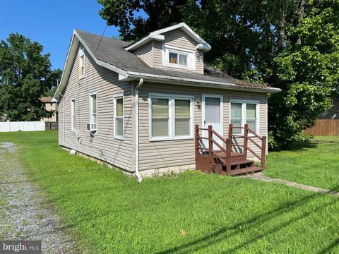 8224 FORT SMALLWOOD ROAD BALTIMORE MD 21226