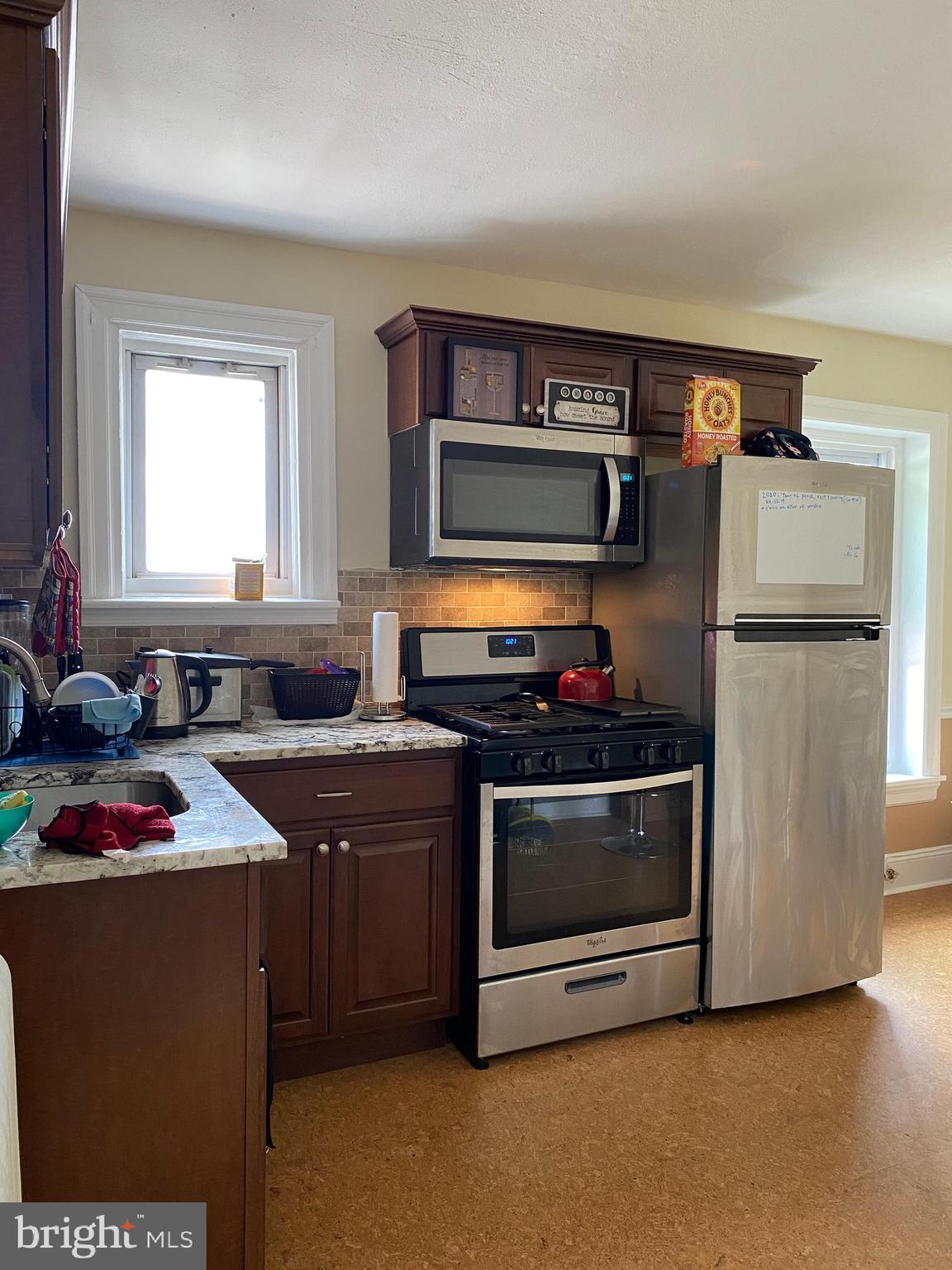 ROXBOROUGH - Residential Lease