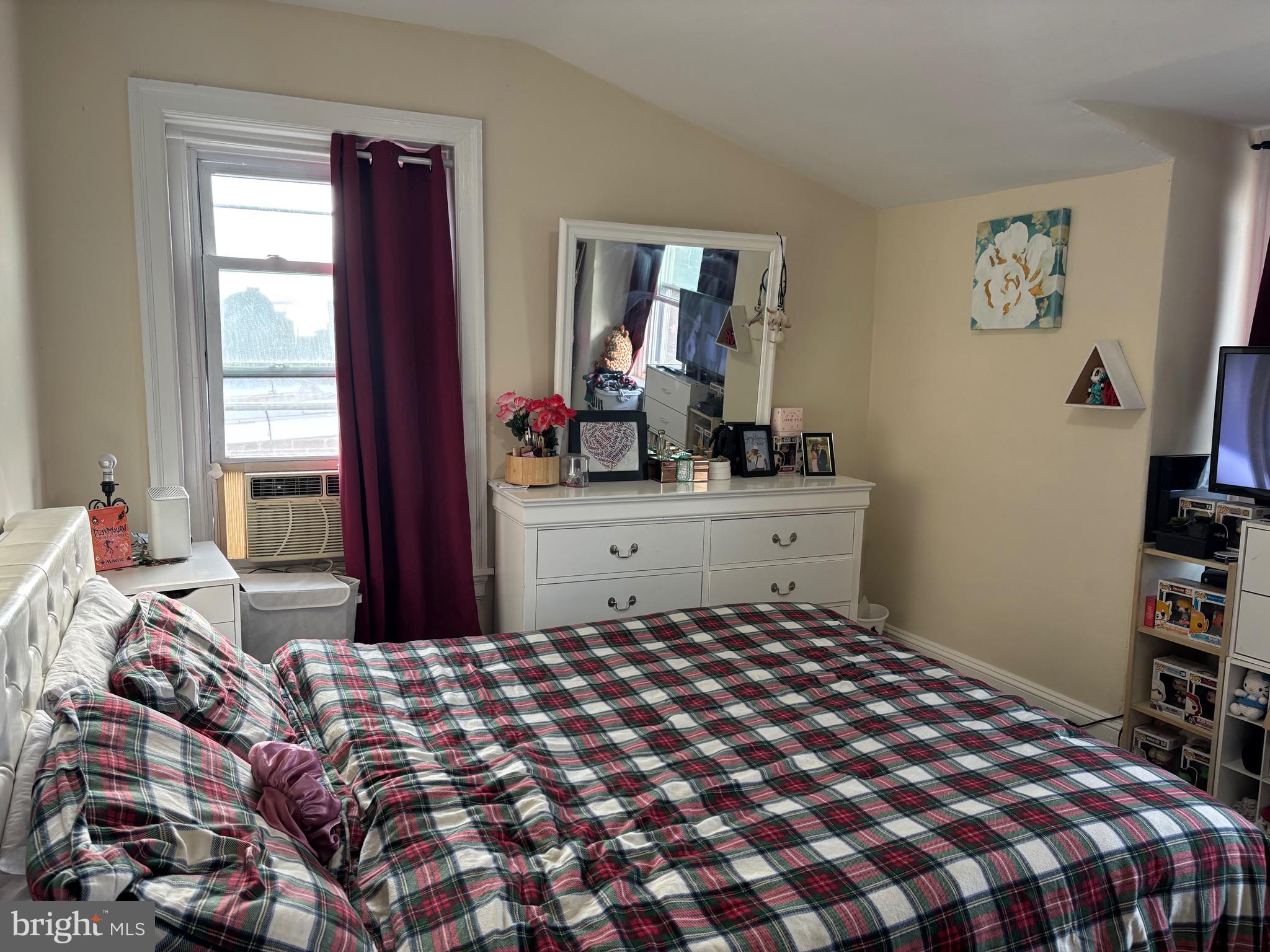 ROXBOROUGH - Residential Lease