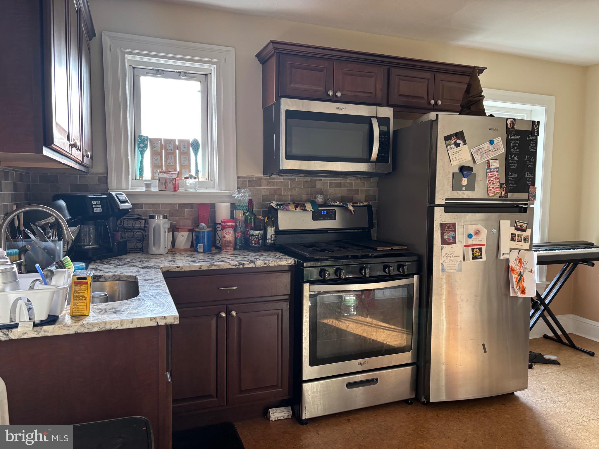 ROXBOROUGH - Residential Lease