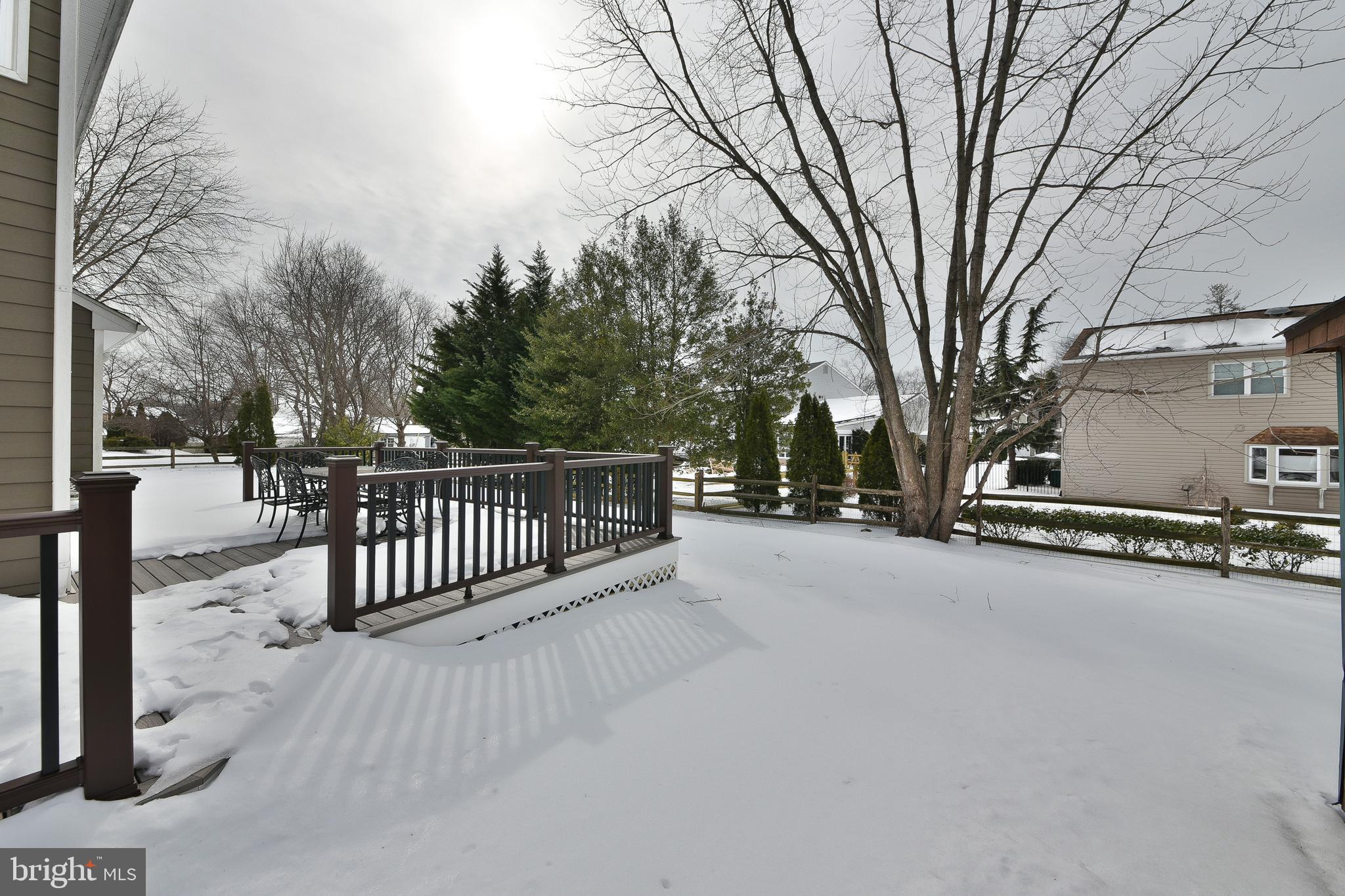 LAUREL OAKS - Residential