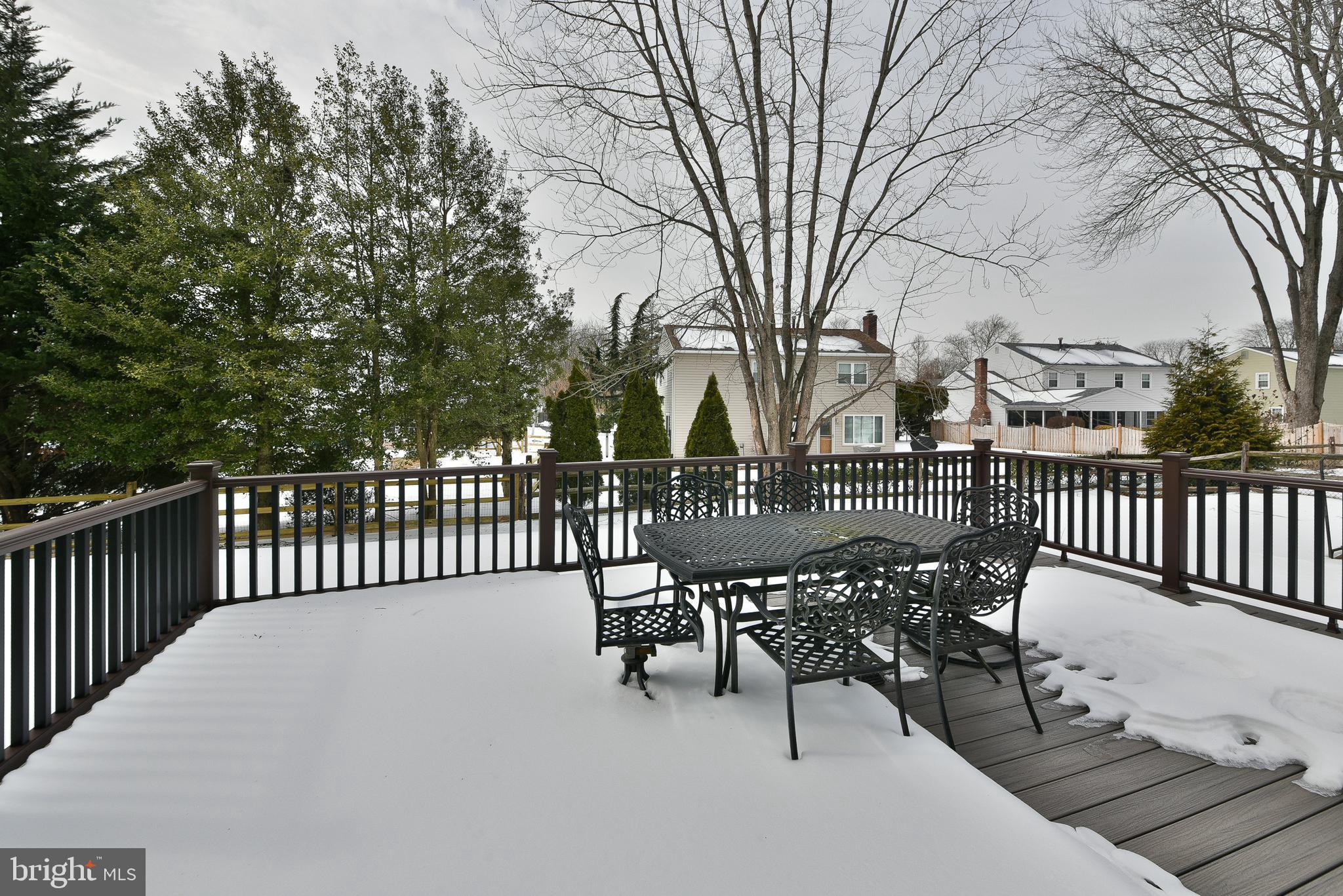 LAUREL OAKS - Residential