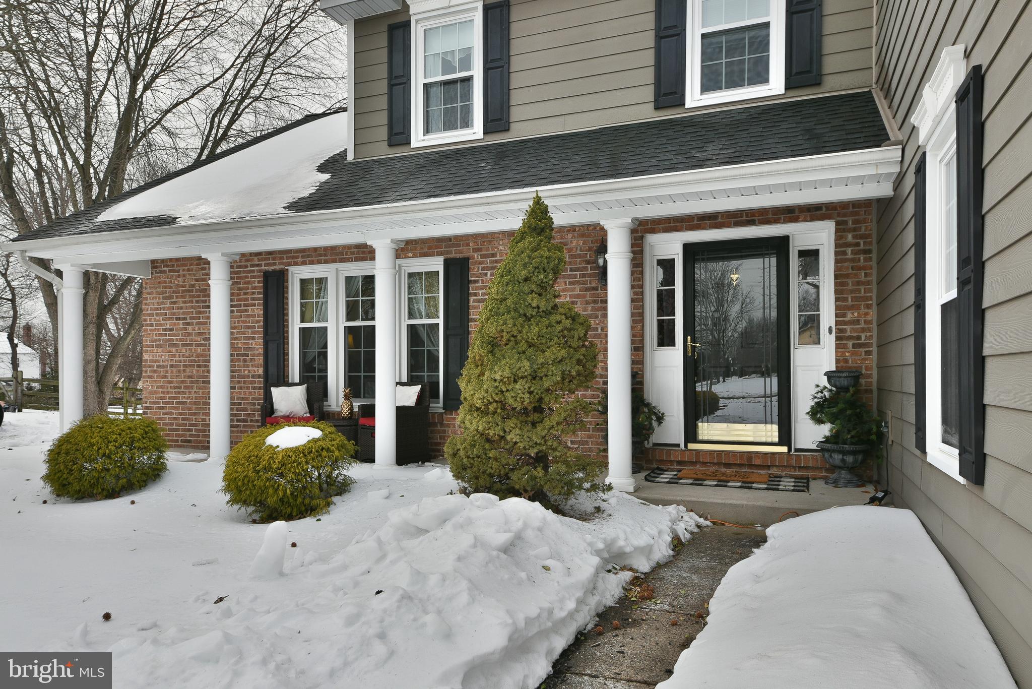 LAUREL OAKS - Residential