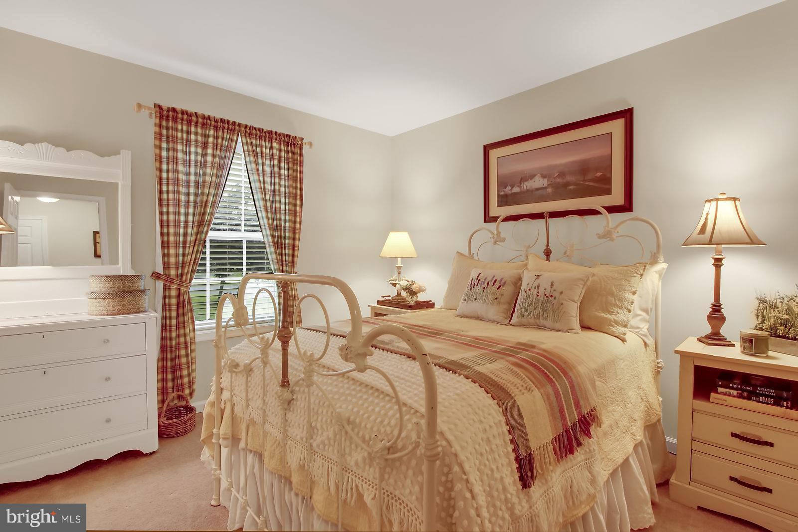 DEATRICK VILLAGE - Residential