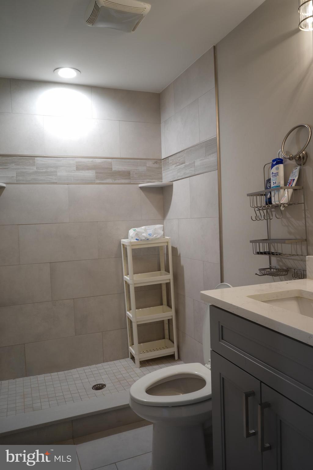 GRAYS FERRY - Residential Lease