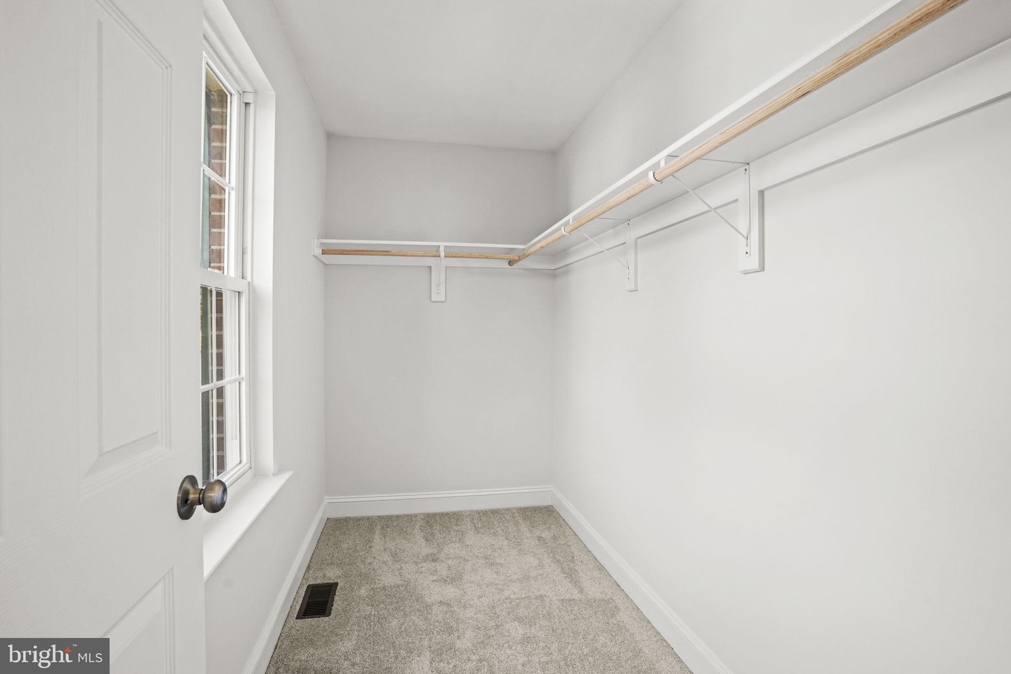 DORCHESTER - Residential