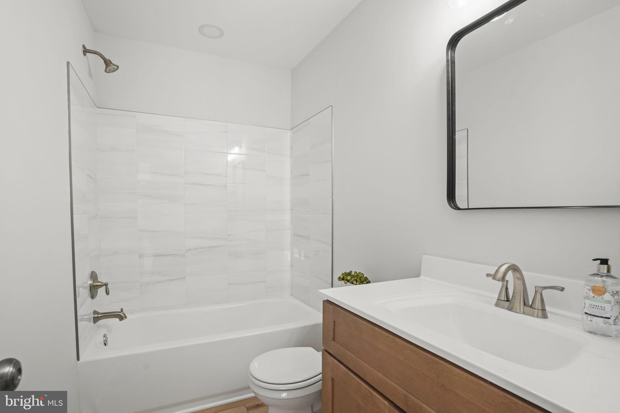 DORCHESTER - Residential