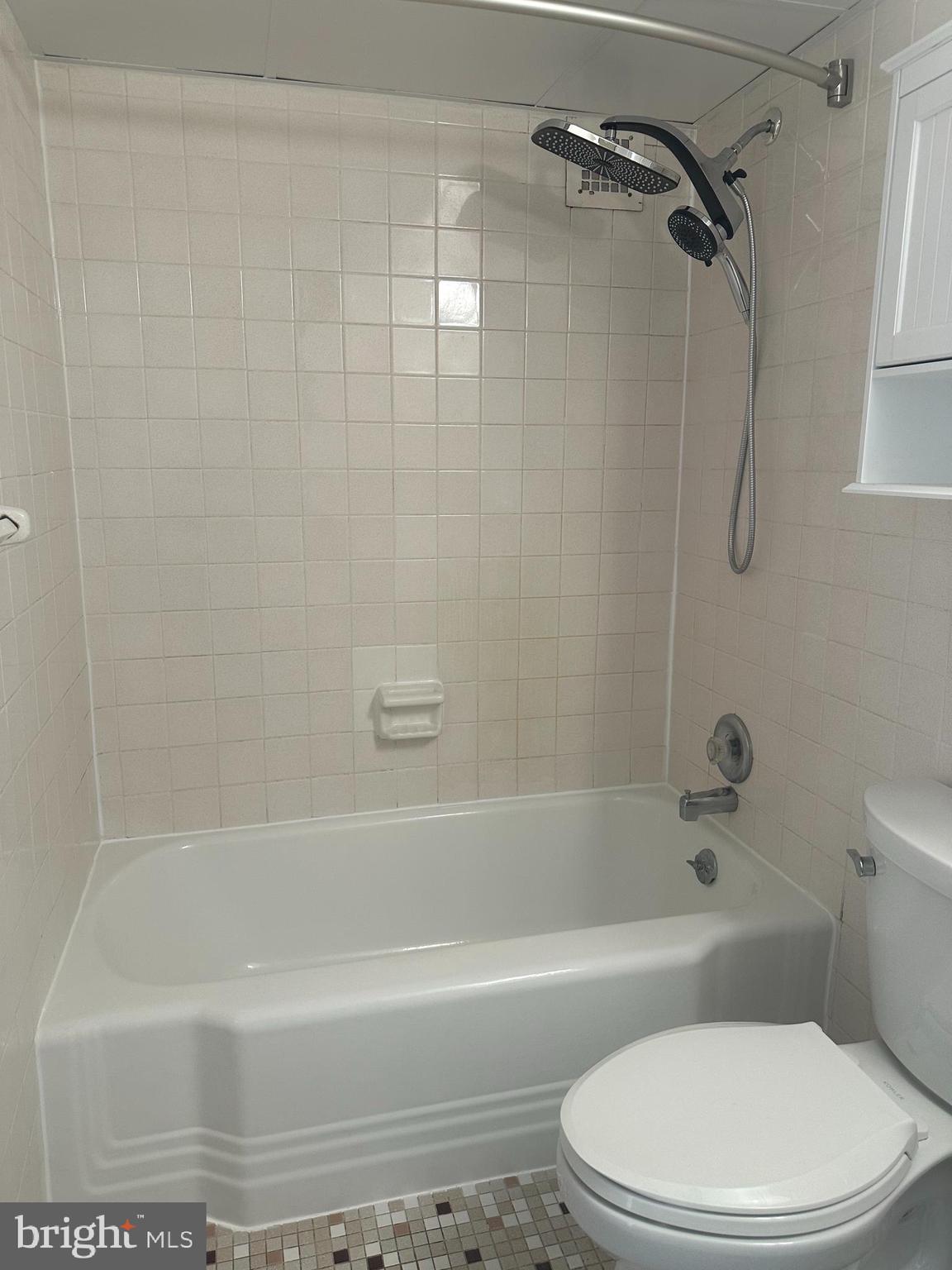 RADNOR HOUSE - Residential