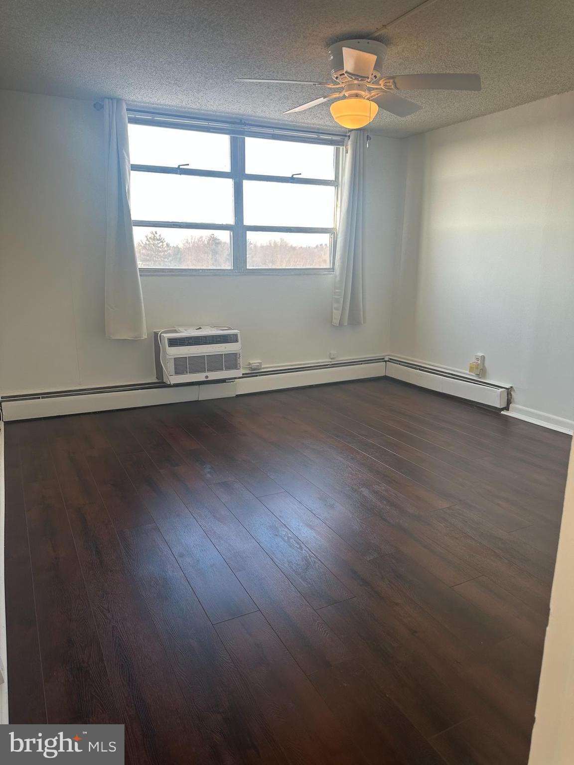 RADNOR HOUSE - Residential