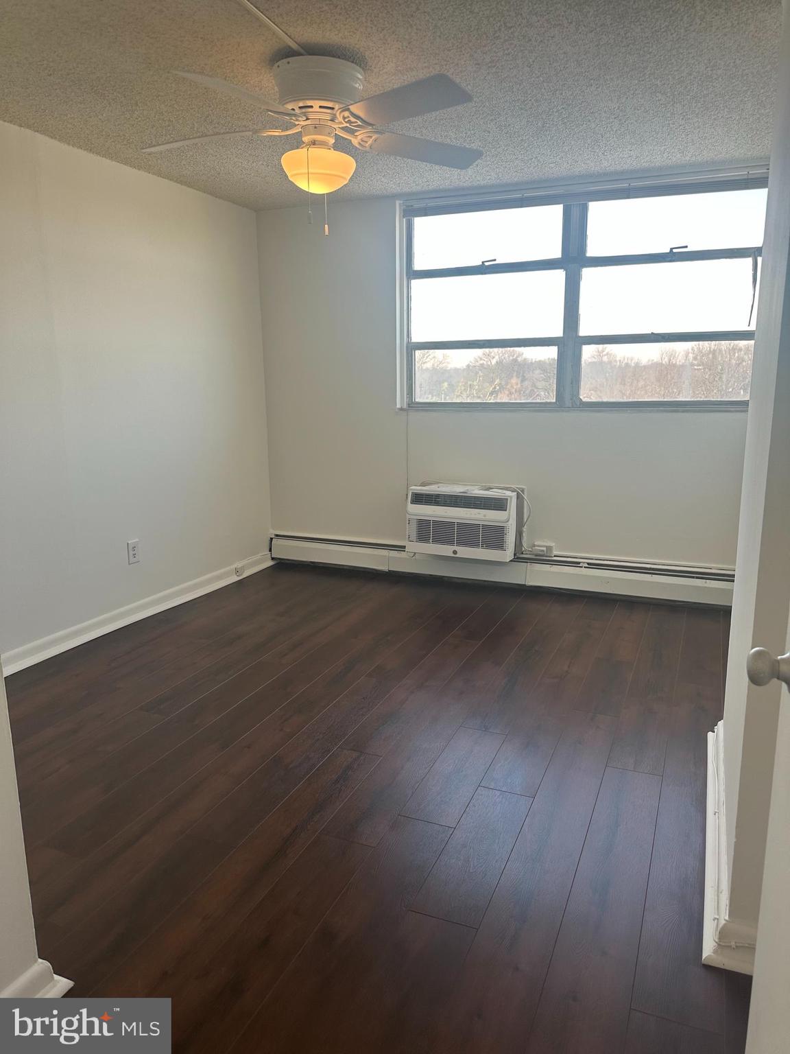 RADNOR HOUSE - Residential