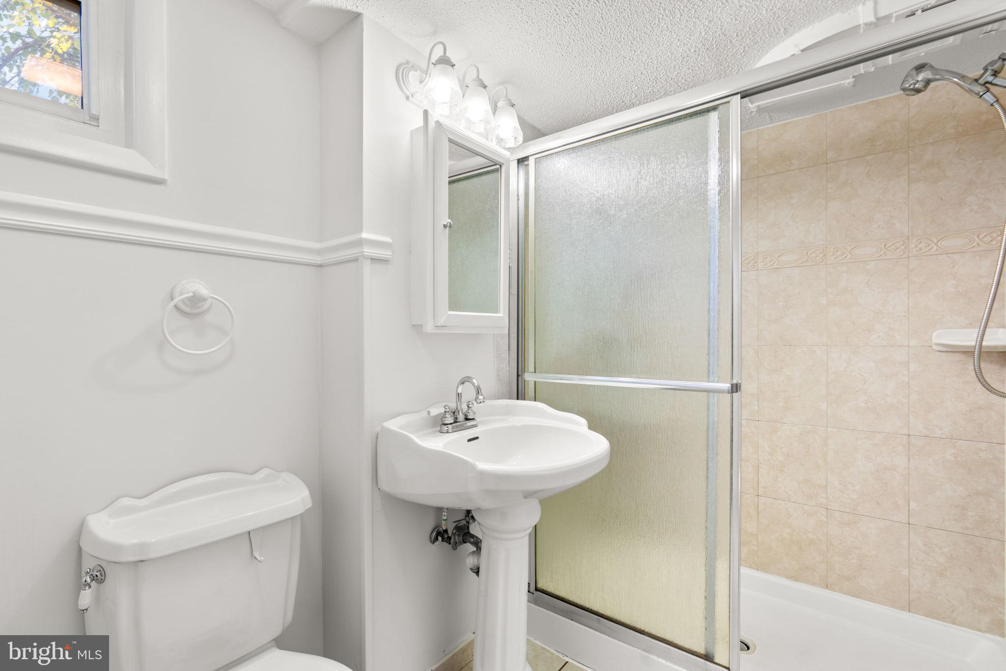 HILLSIDE ACRES - Residential