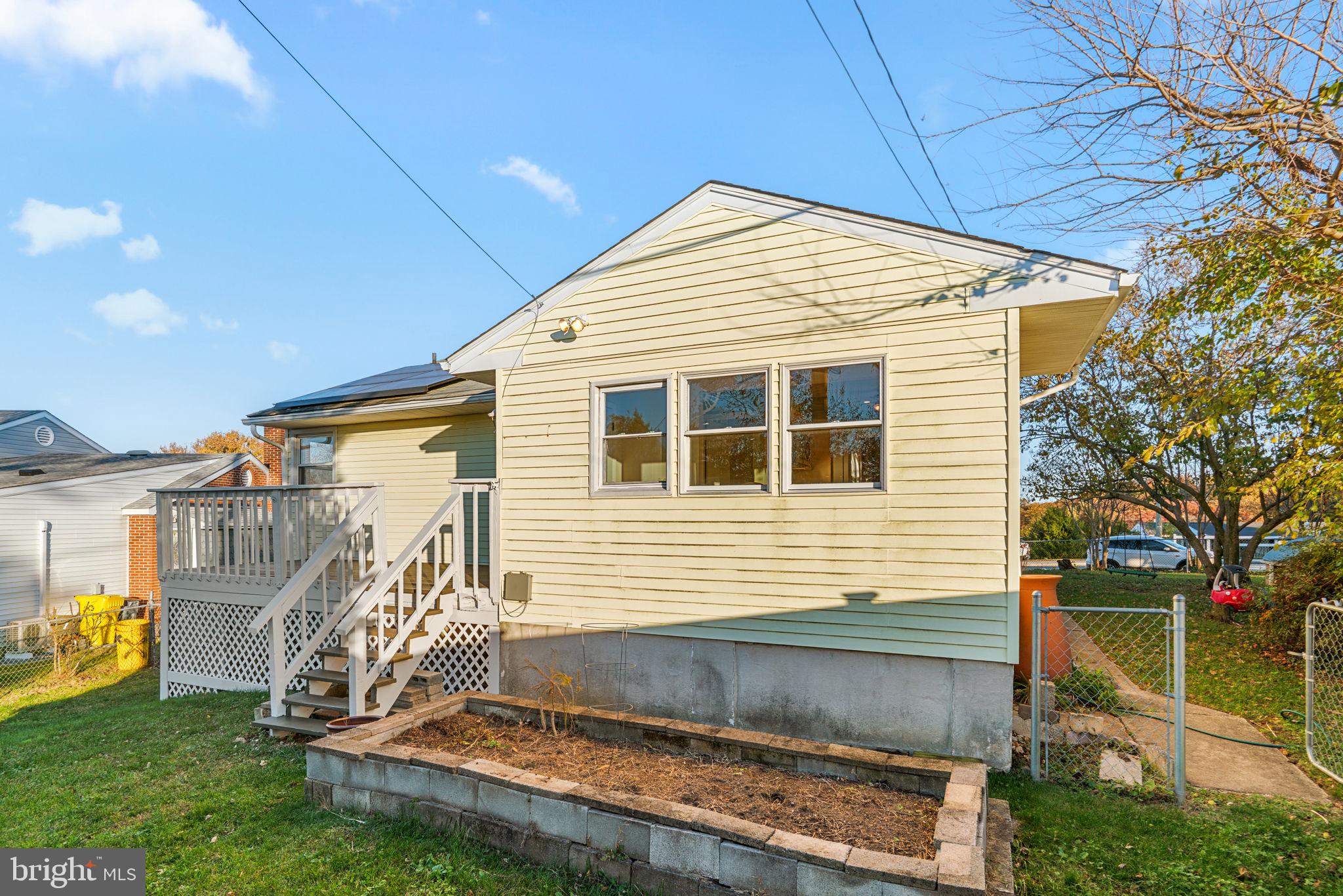 HILLSIDE ACRES - Residential