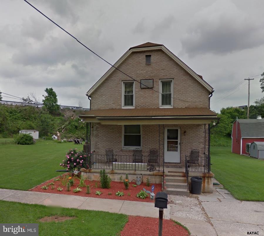 LENDER APPROVED SHORT SALE - Detached Colonial in Central Schools. 3 bedrooms 1 full bath, ceramic floor in entrance. Most windows replaced. Hardwood floors.