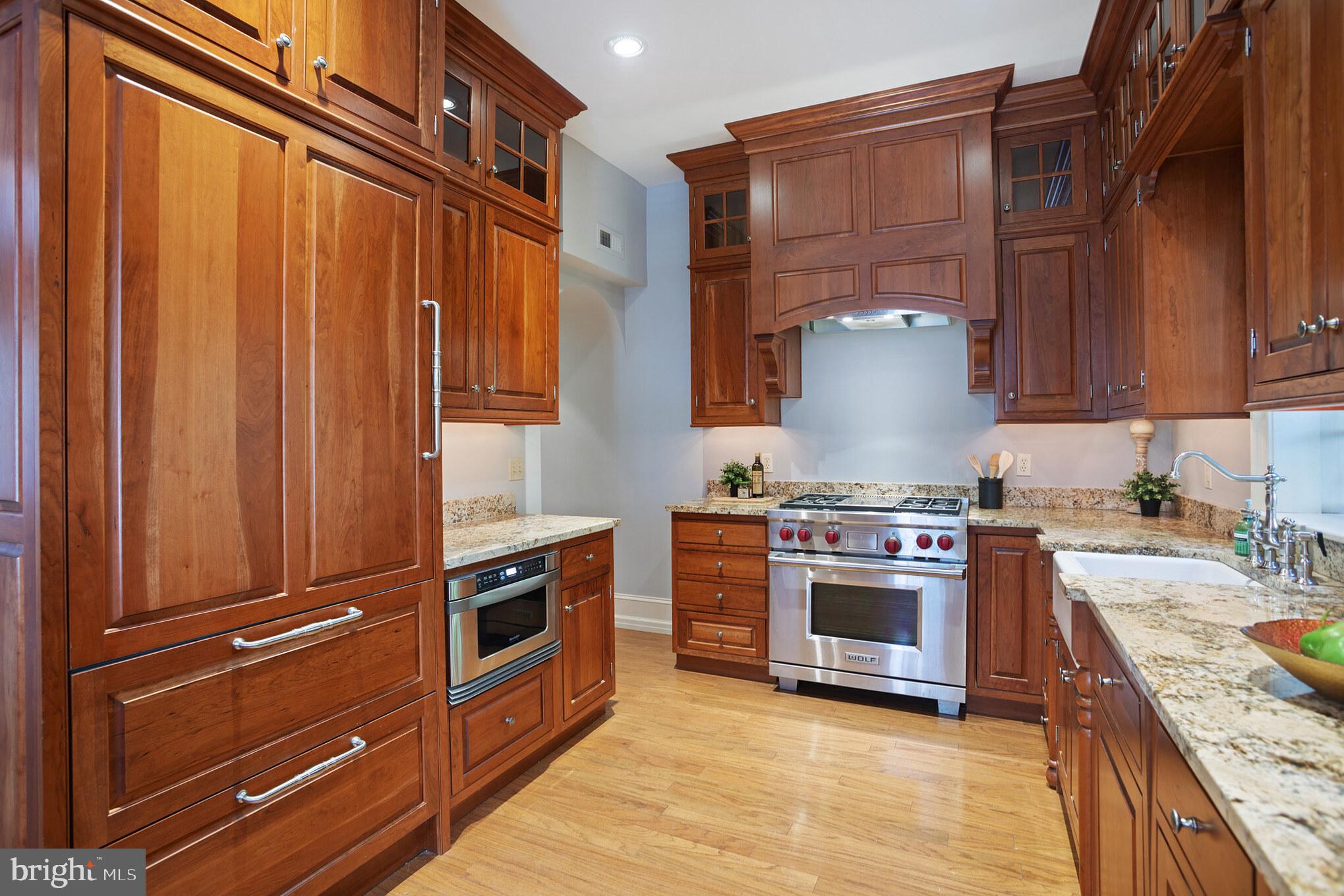 SOCIETY HILL - Residential