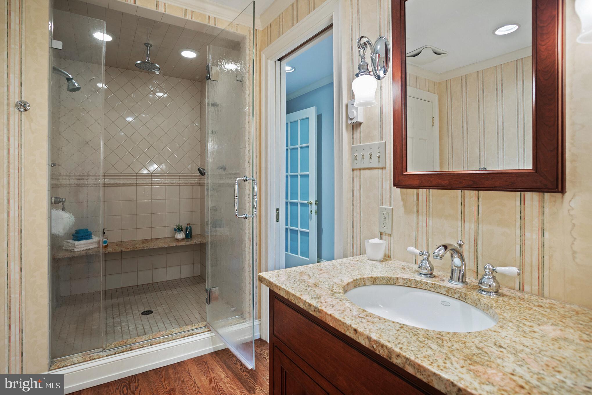 SOCIETY HILL - Residential