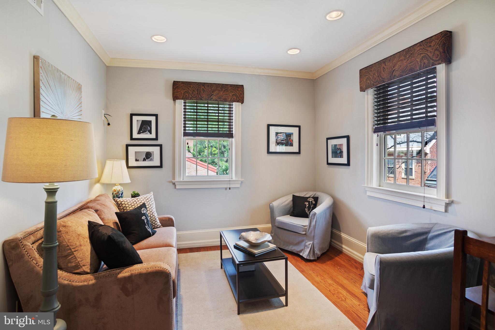 SOCIETY HILL - Residential