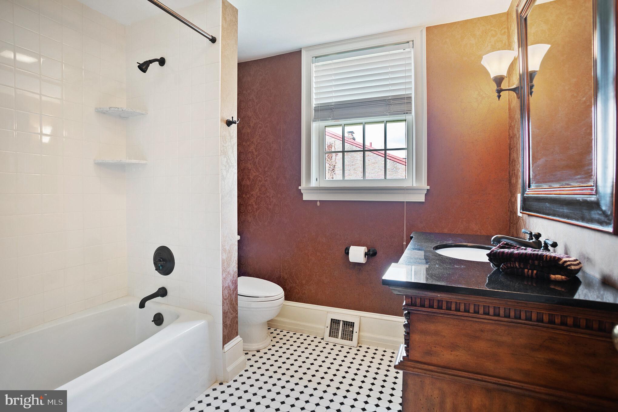 SOCIETY HILL - Residential