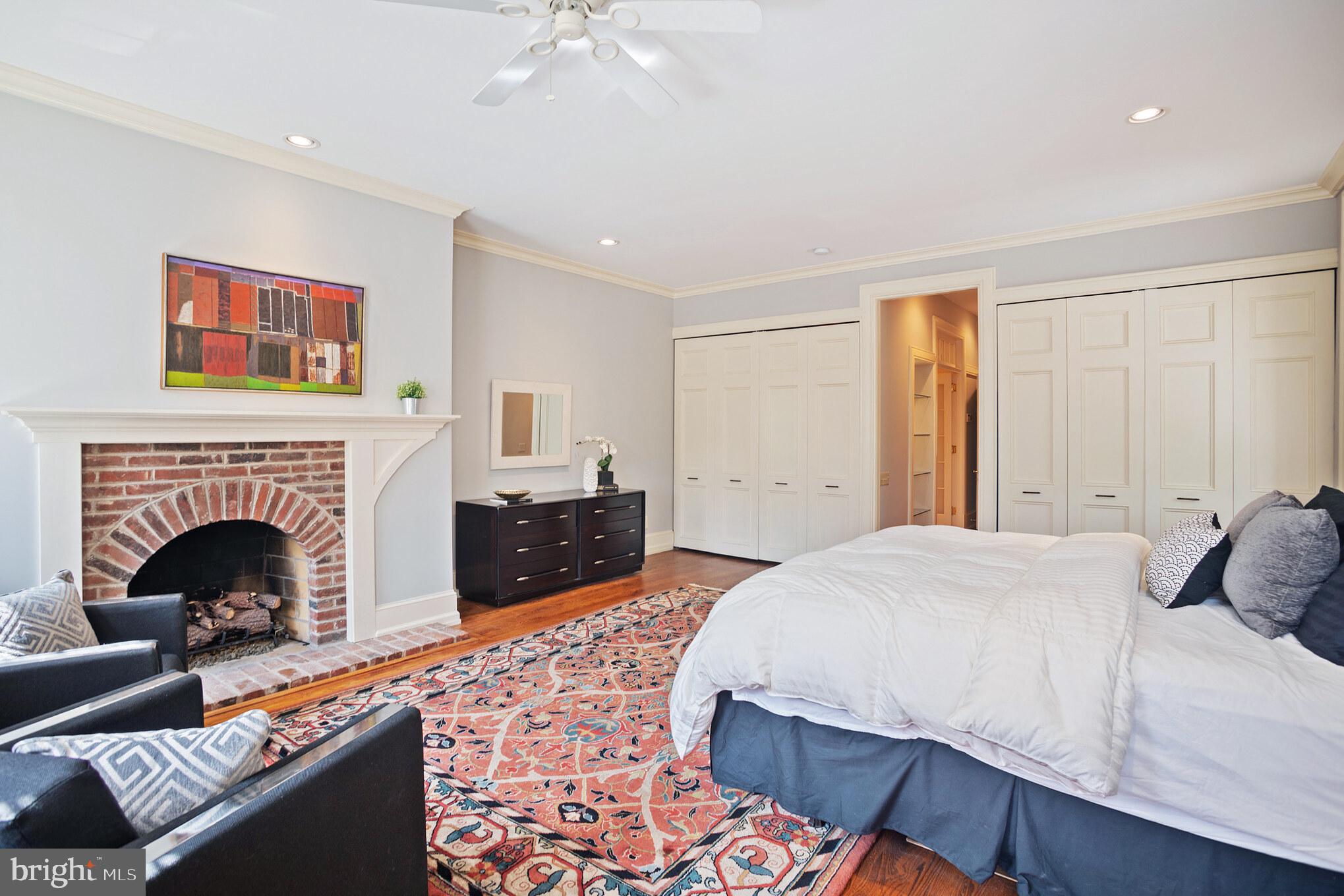 SOCIETY HILL - Residential