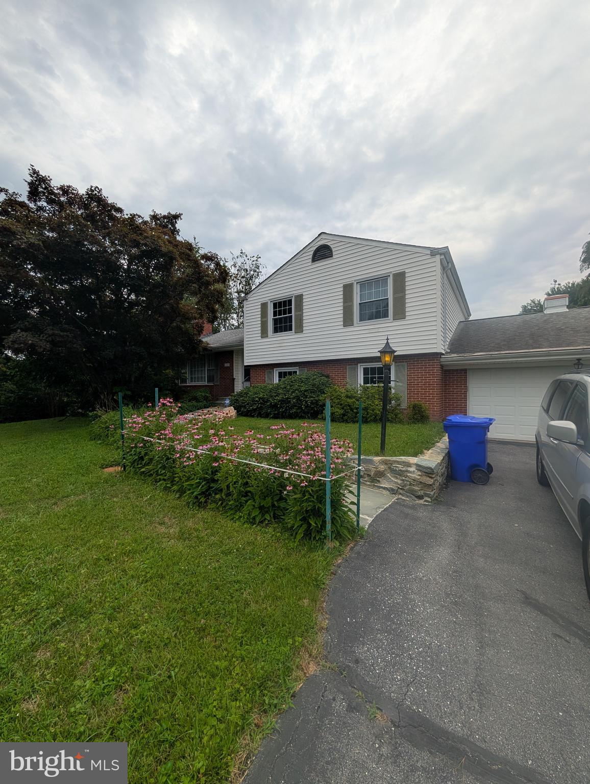 1205 SPOTSWOOD DRIVE