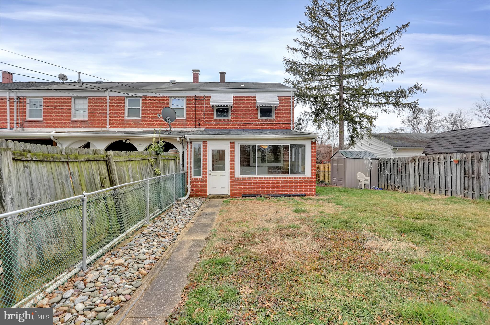 PARKVILLE - Residential Lease