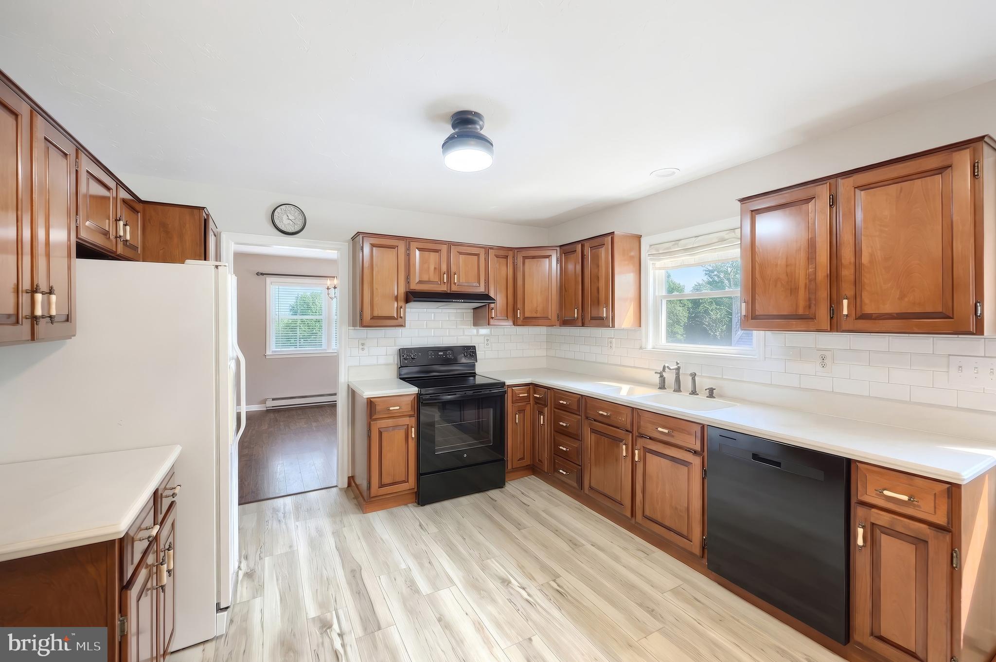 208 TROY ROAD