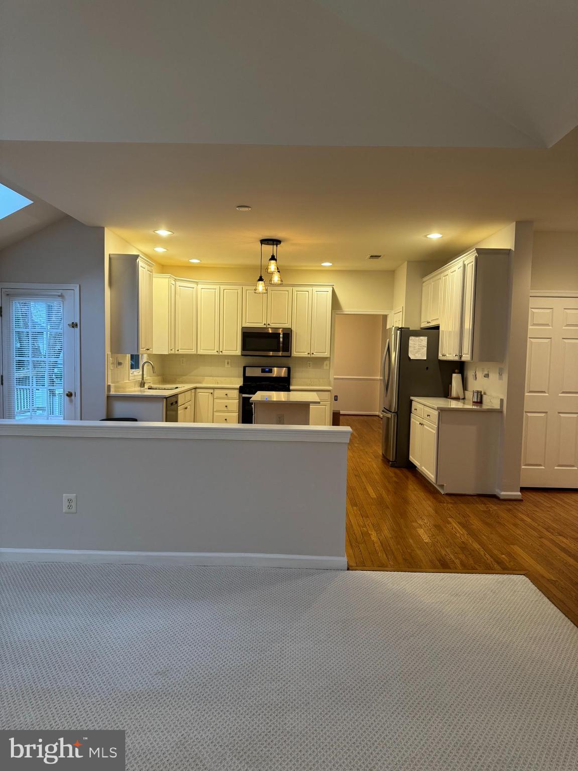 CRIPPENS CORNER - Residential Lease