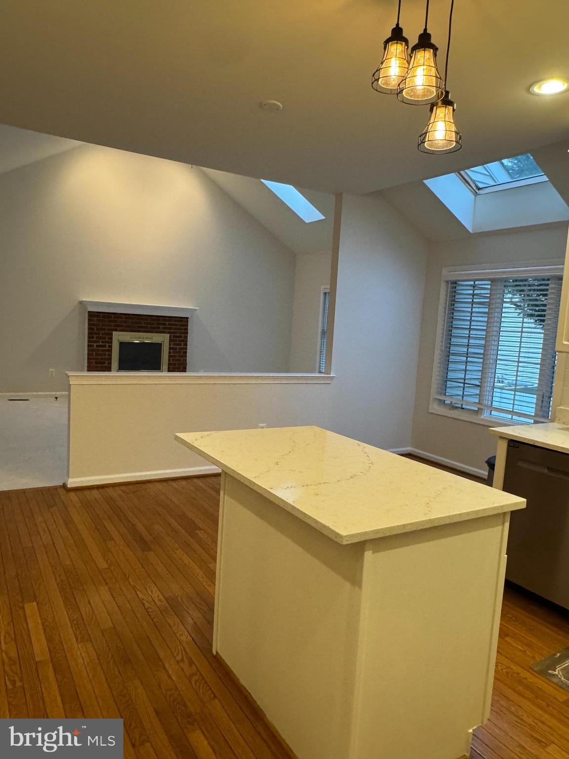 CRIPPENS CORNER - Residential Lease