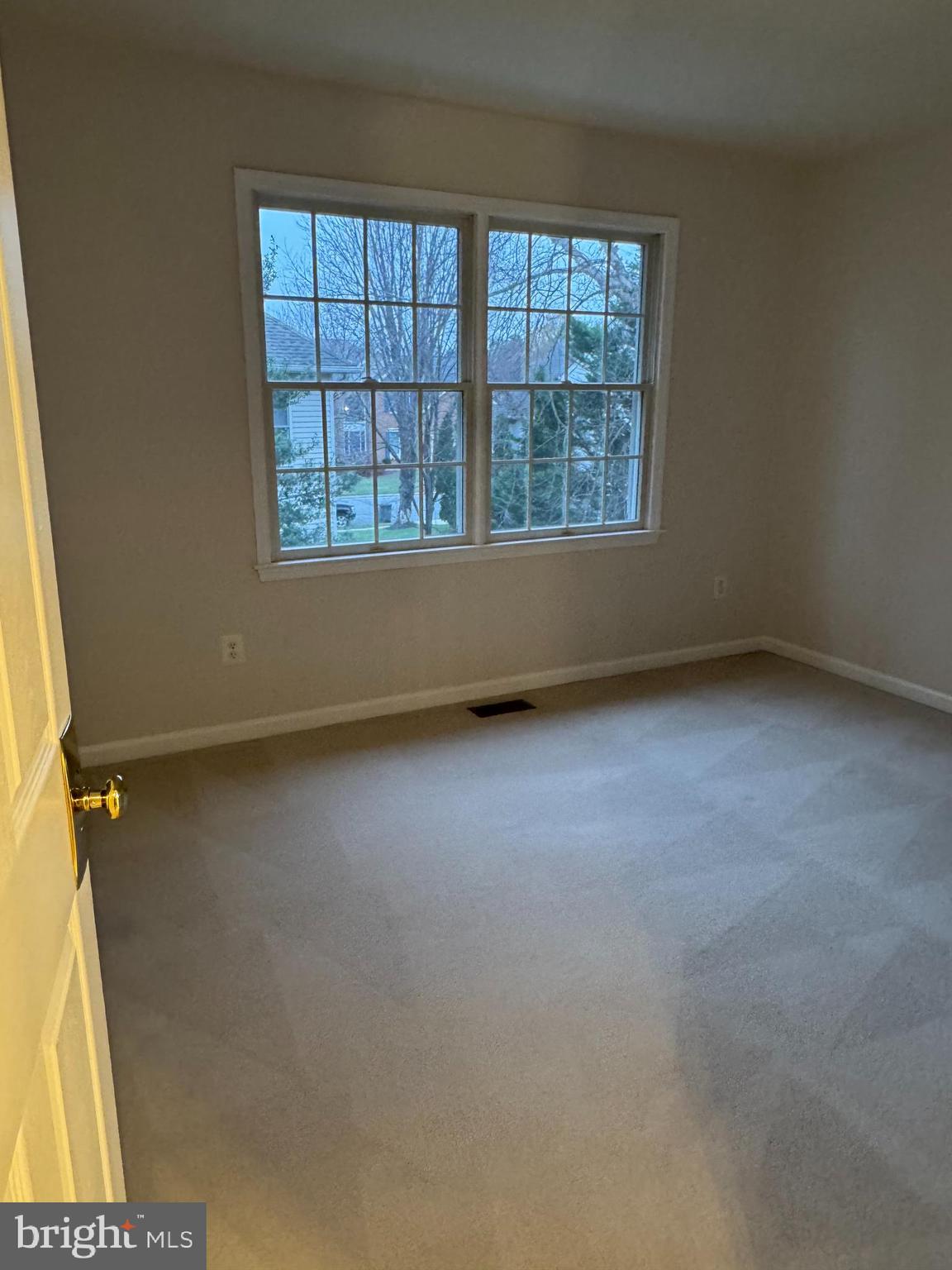 CRIPPENS CORNER - Residential Lease