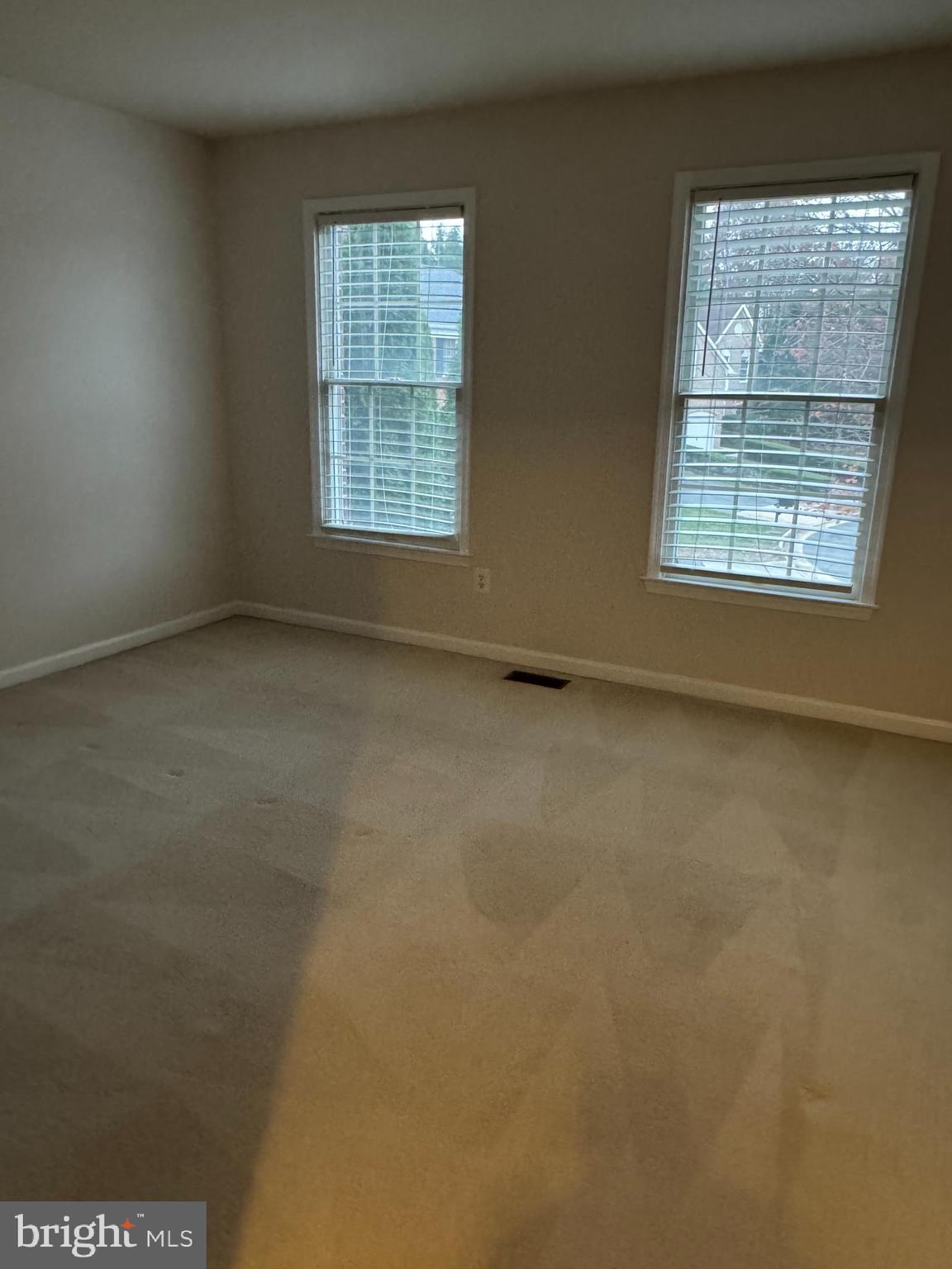 CRIPPENS CORNER - Residential Lease