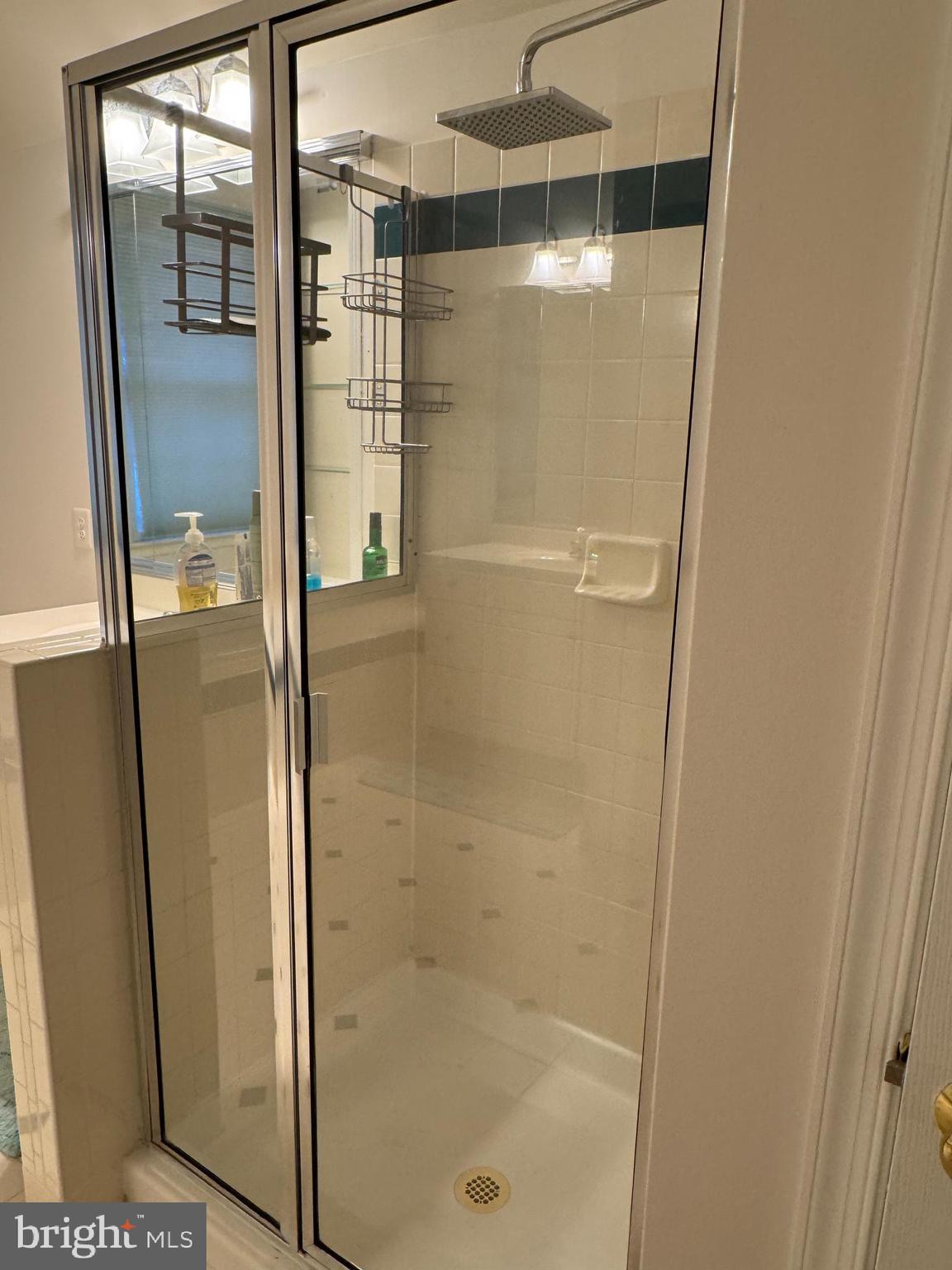 CRIPPENS CORNER - Residential Lease