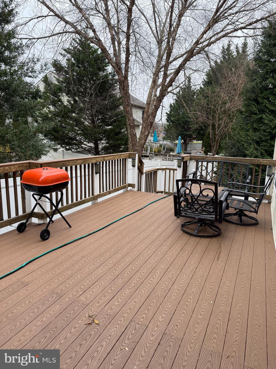 CRIPPENS CORNER - Residential Lease