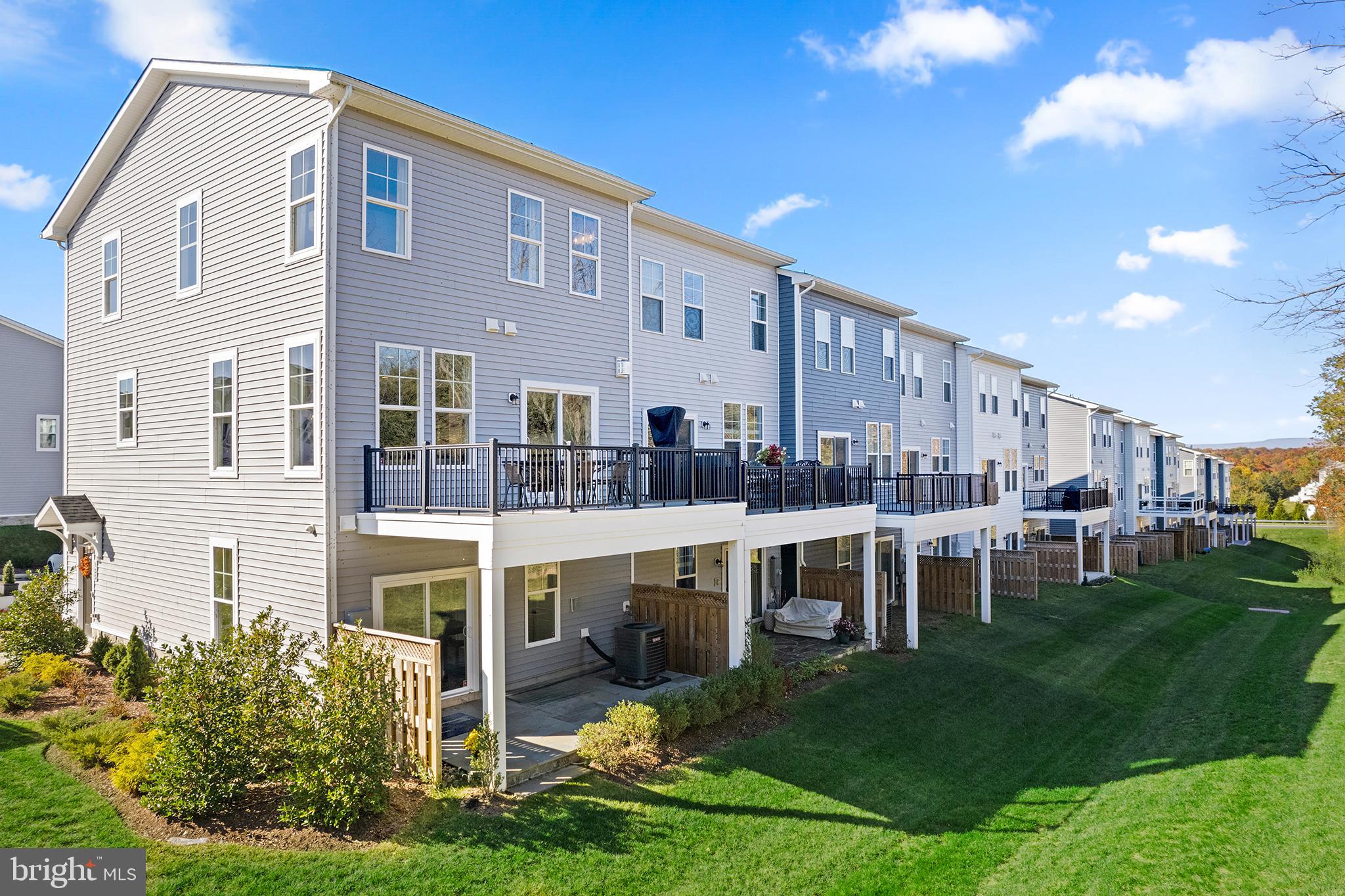 LAKE FREDERICK - Residential