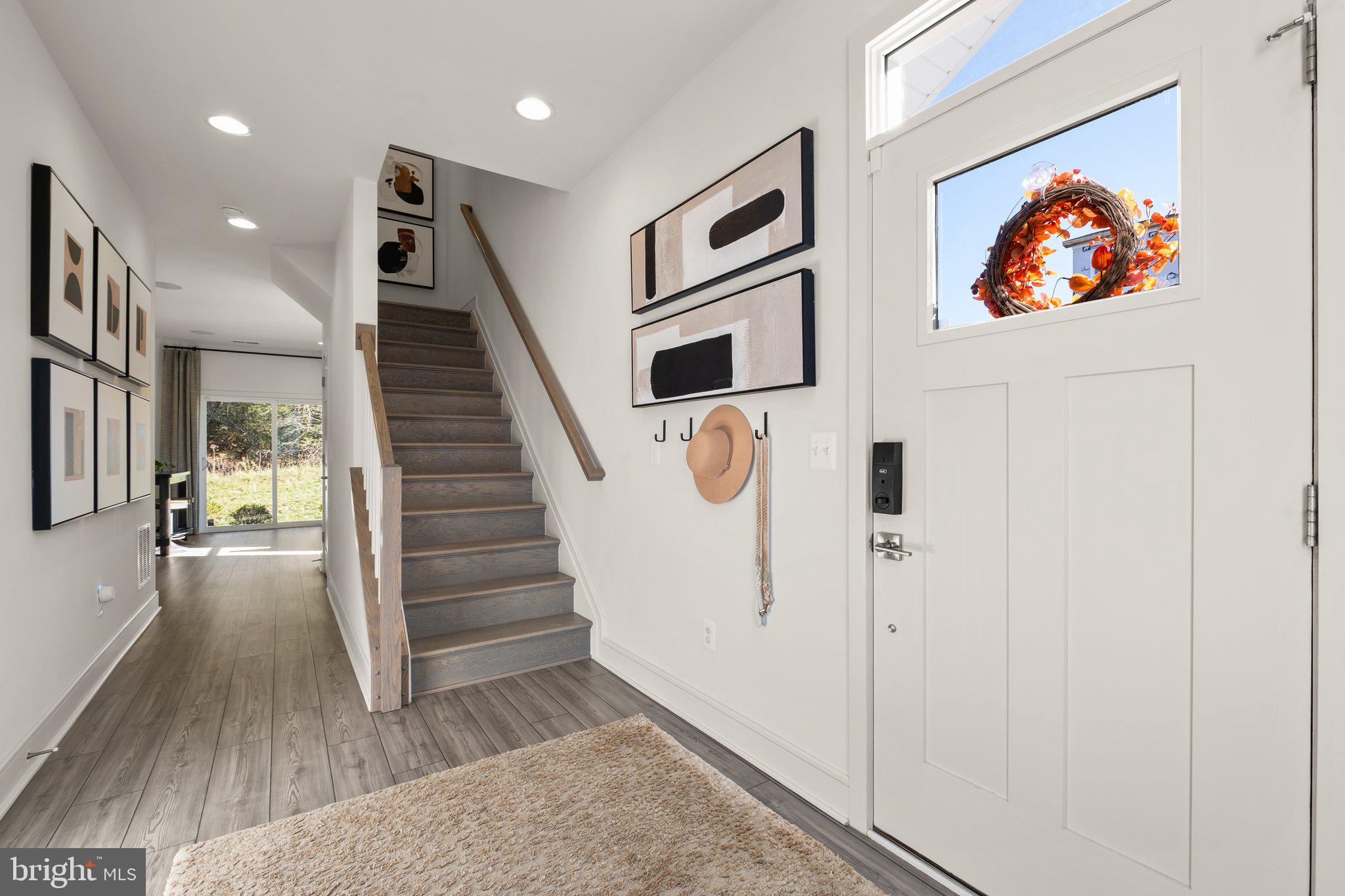 LAKE FREDERICK - Residential