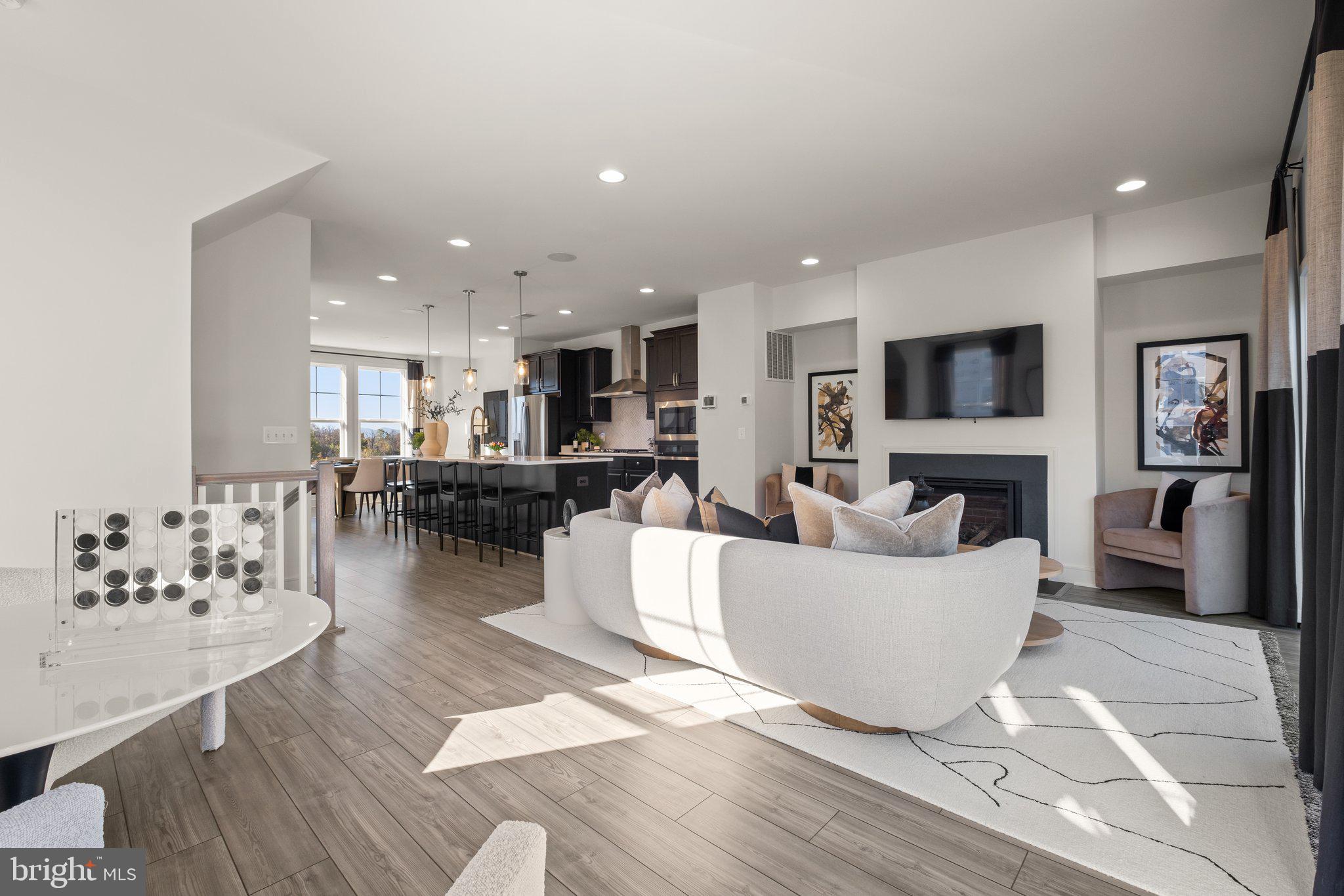 LAKE FREDERICK - Residential