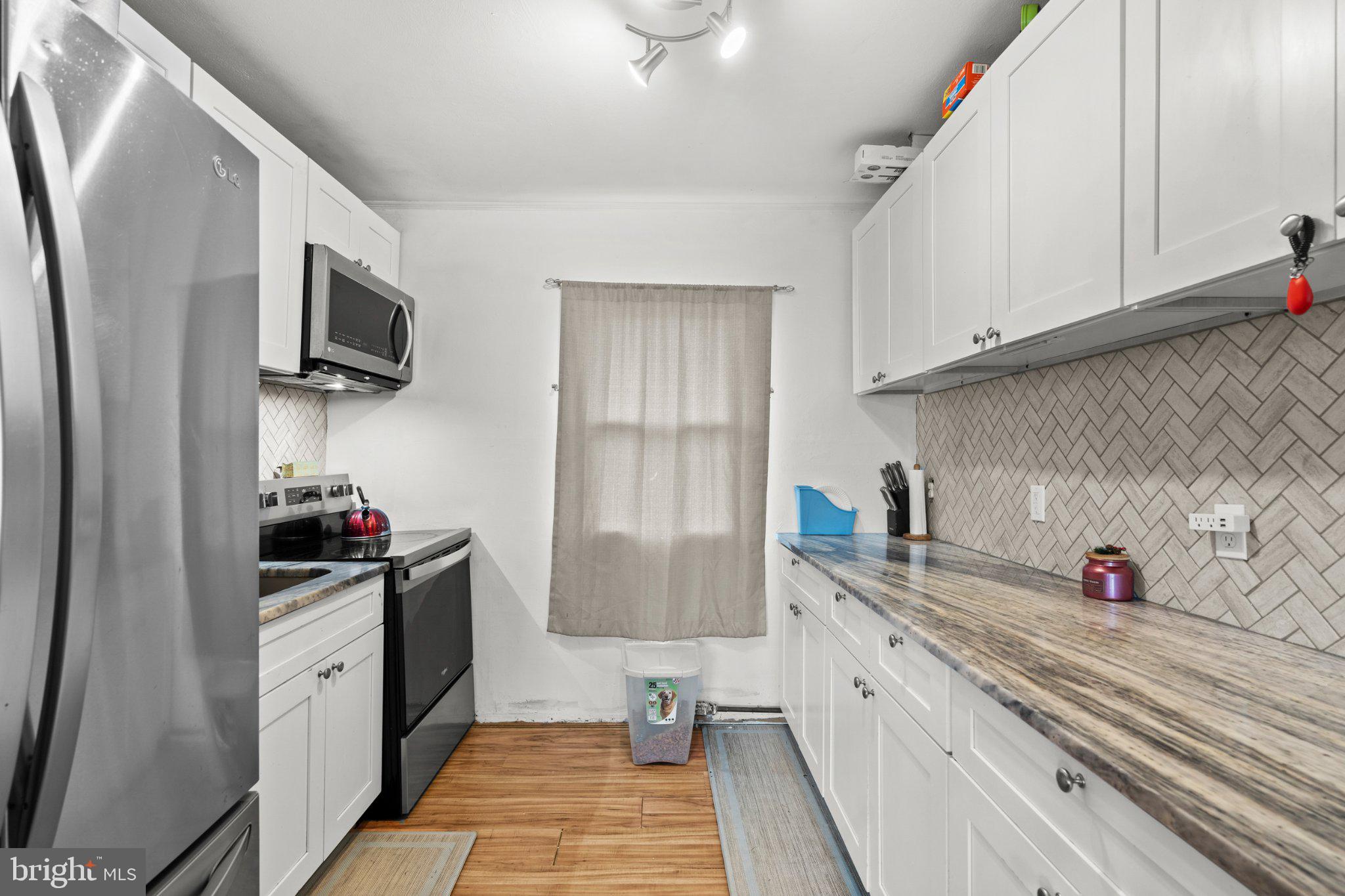 INDIAN CREEK - Residential