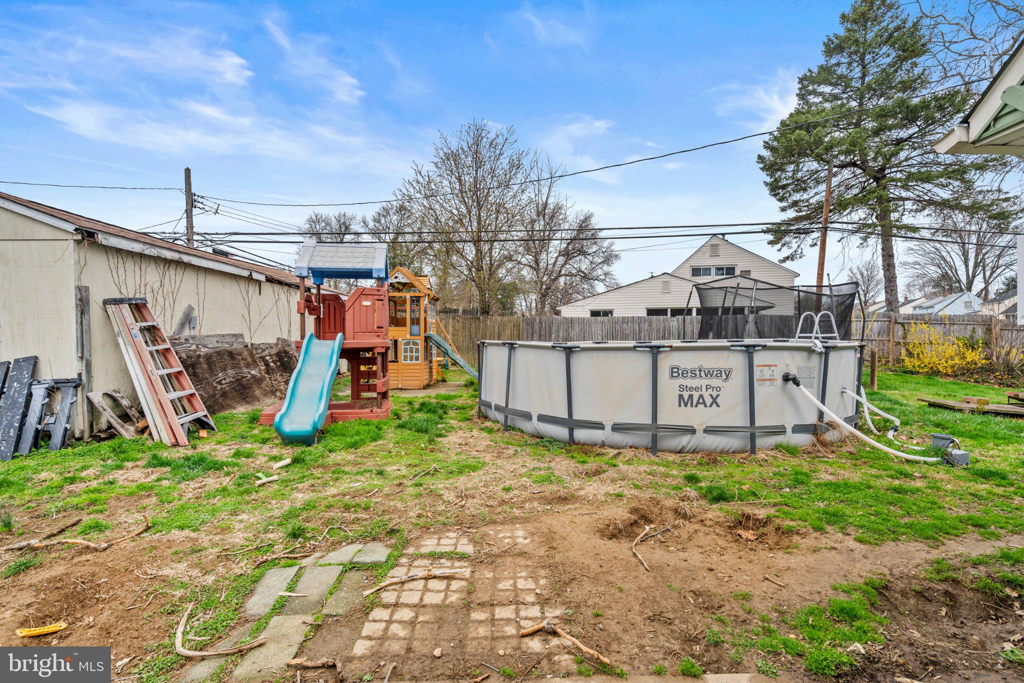 INDIAN CREEK - Residential