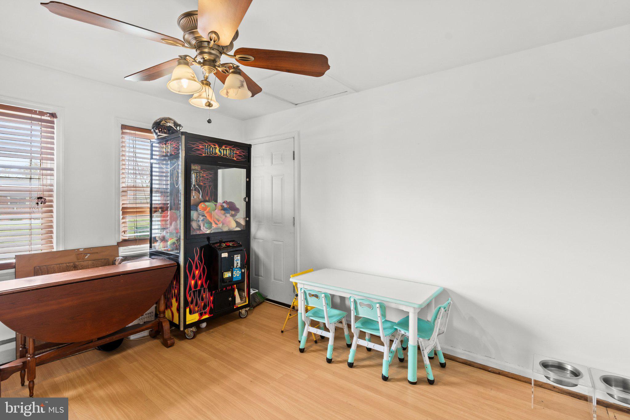 INDIAN CREEK - Residential