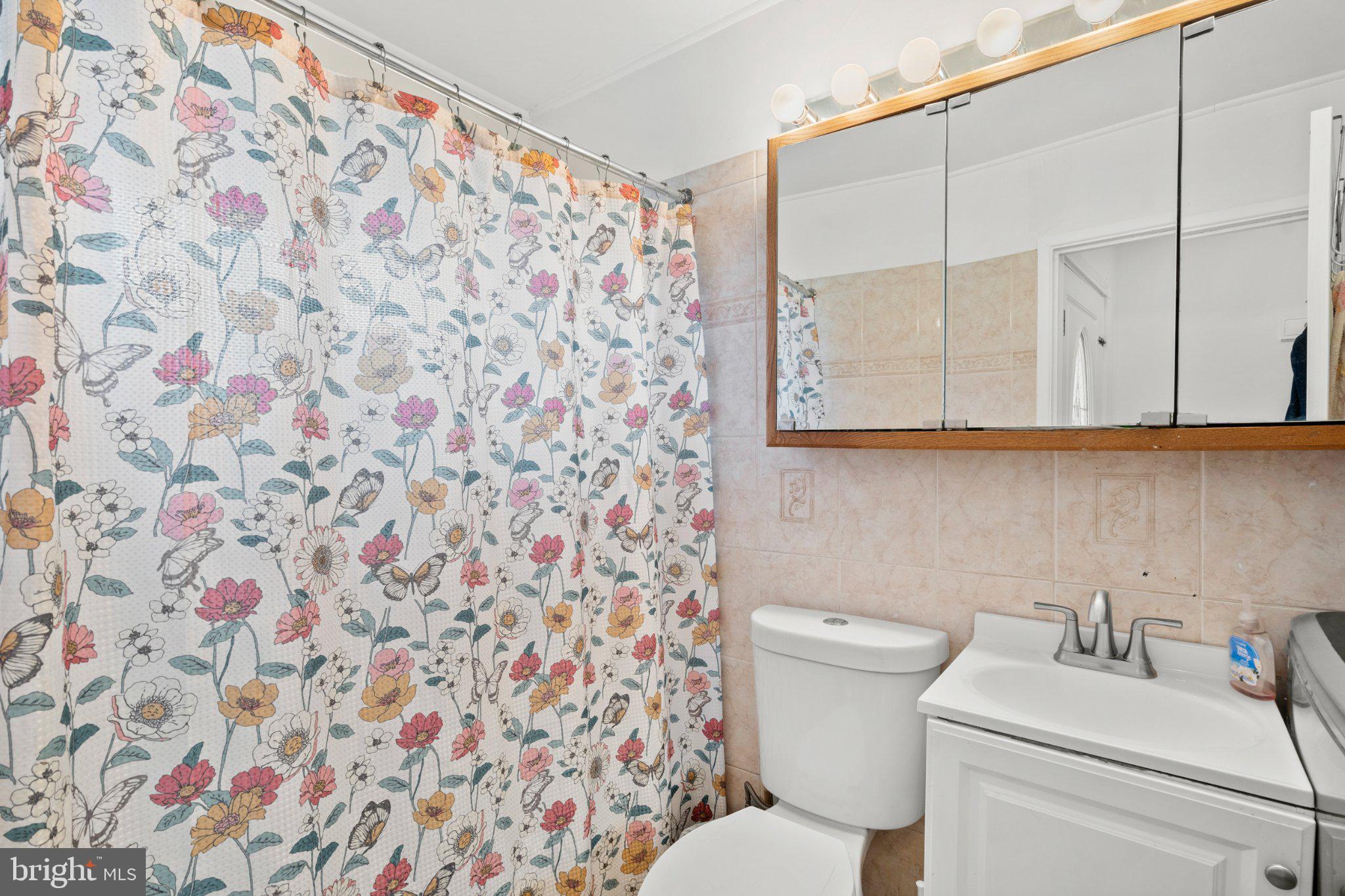 INDIAN CREEK - Residential