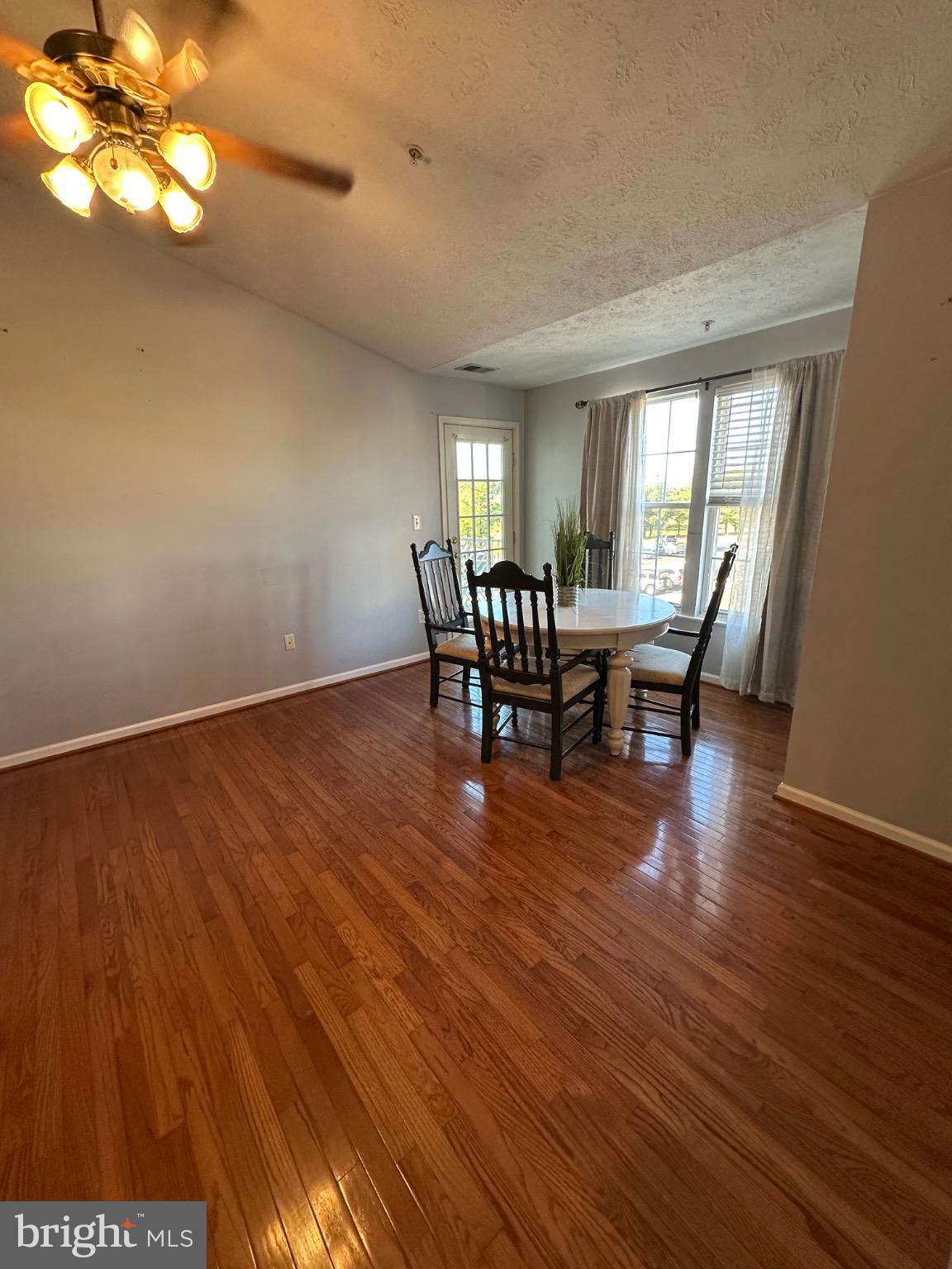 PINEY ORCHARD - Residential