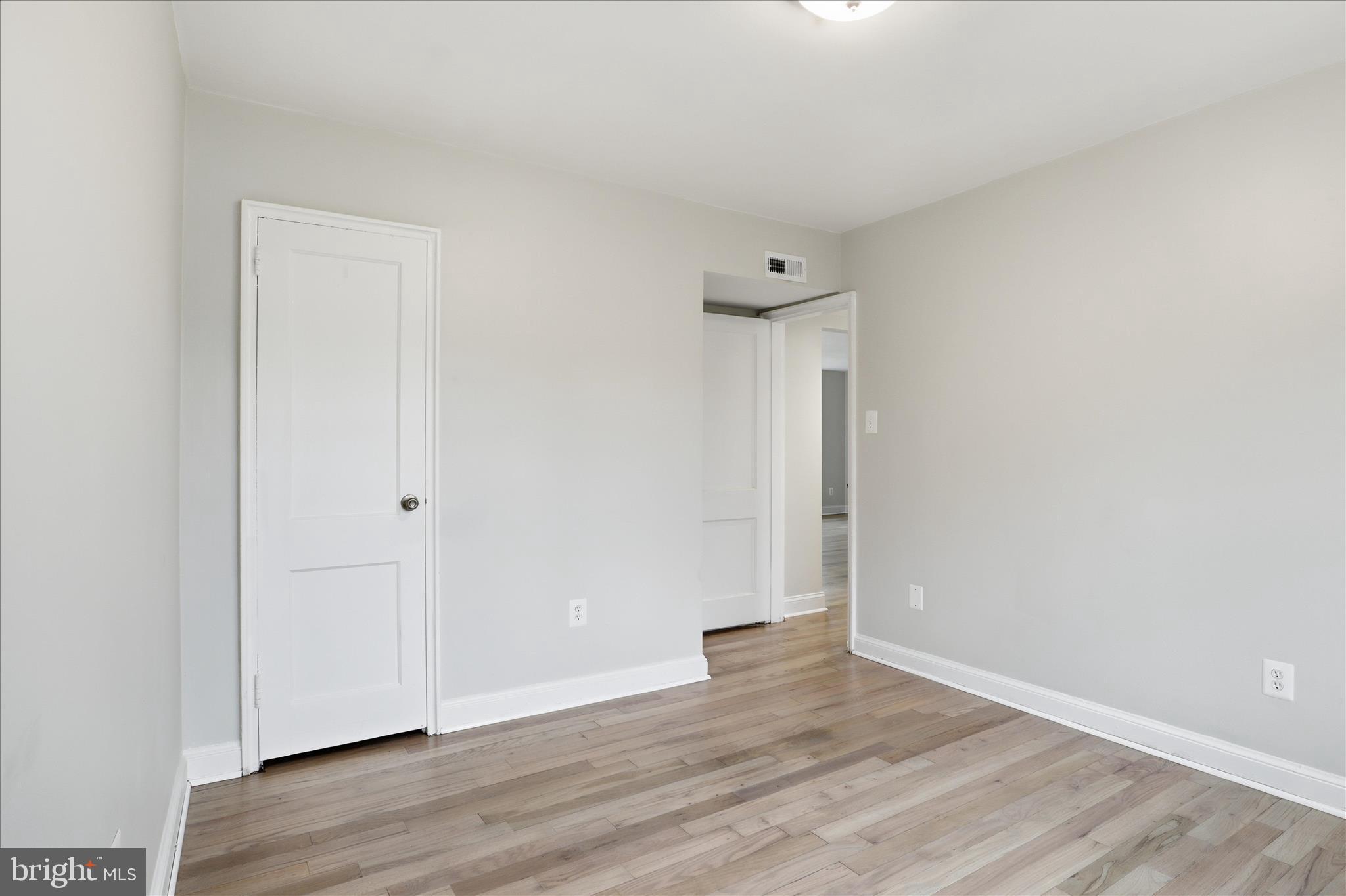 COMMONS OF ARLINGTON - Residential