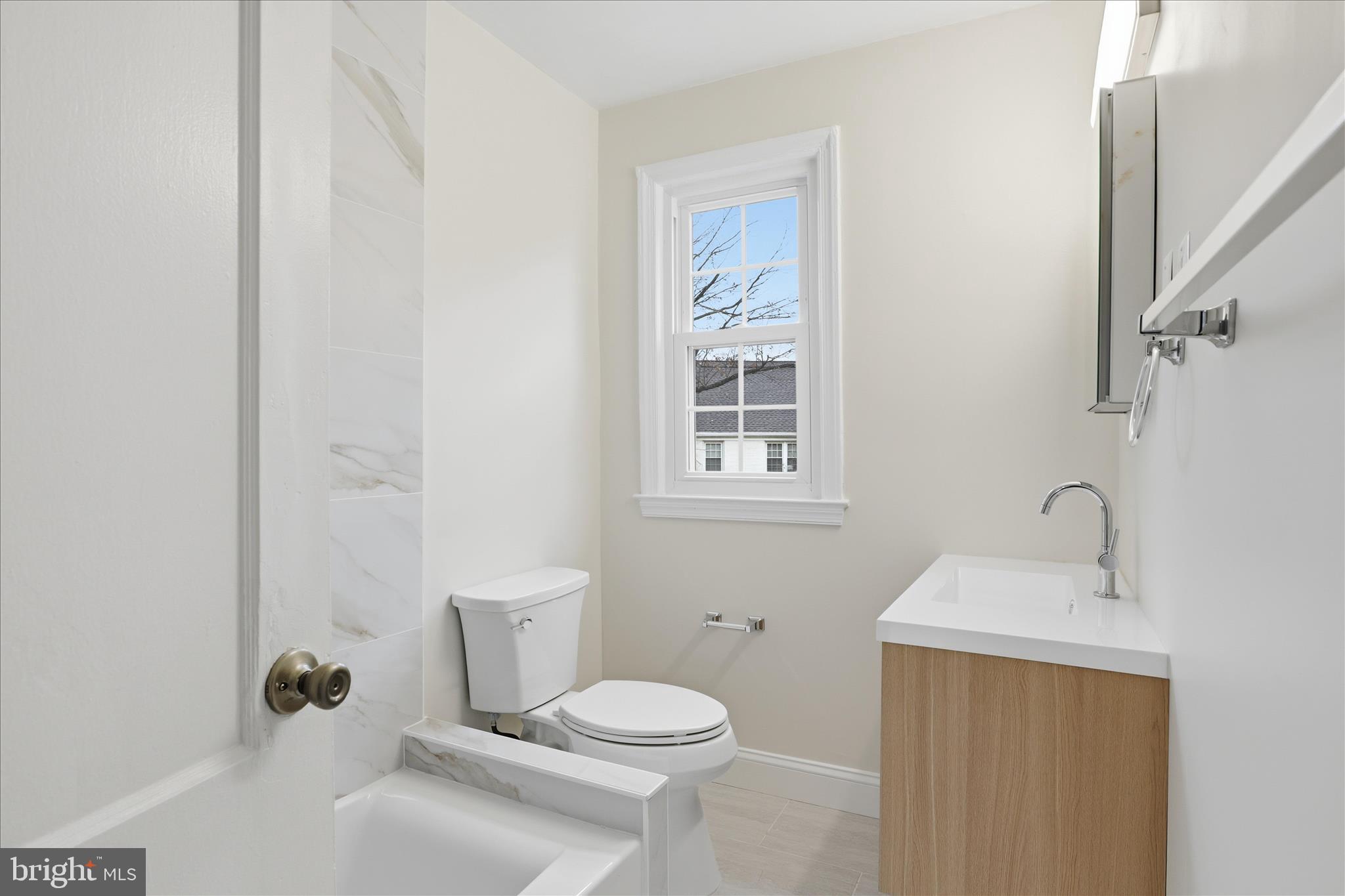 COMMONS OF ARLINGTON - Residential