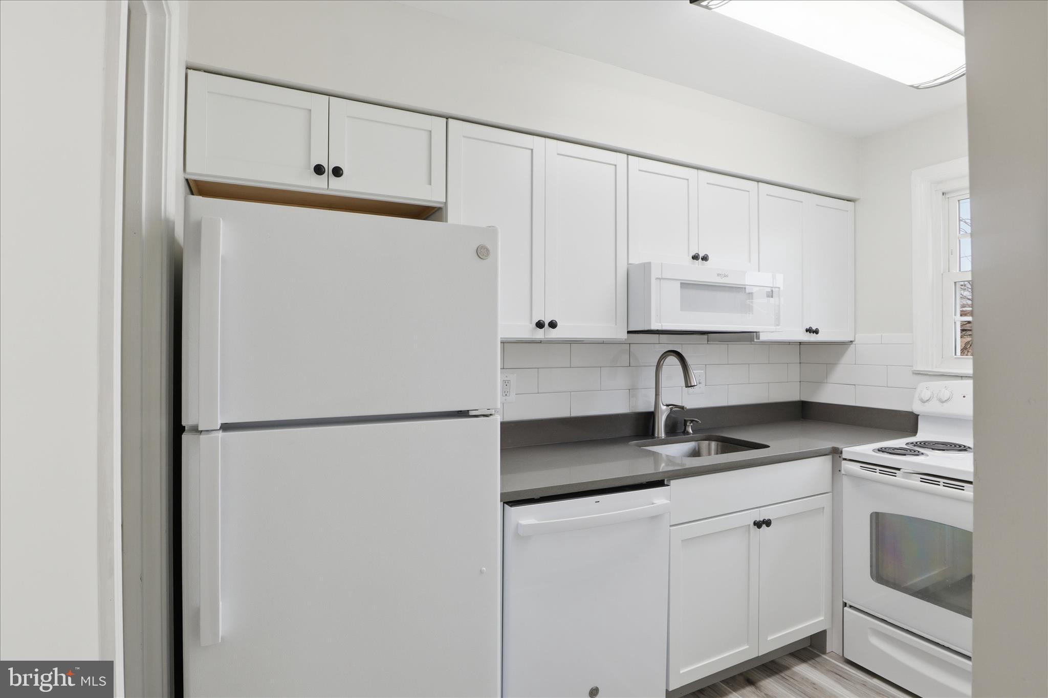 COMMONS OF ARLINGTON - Residential